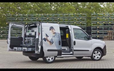 OPEL: Νέα επαγγελματικά Movano, Combo, Vivaro