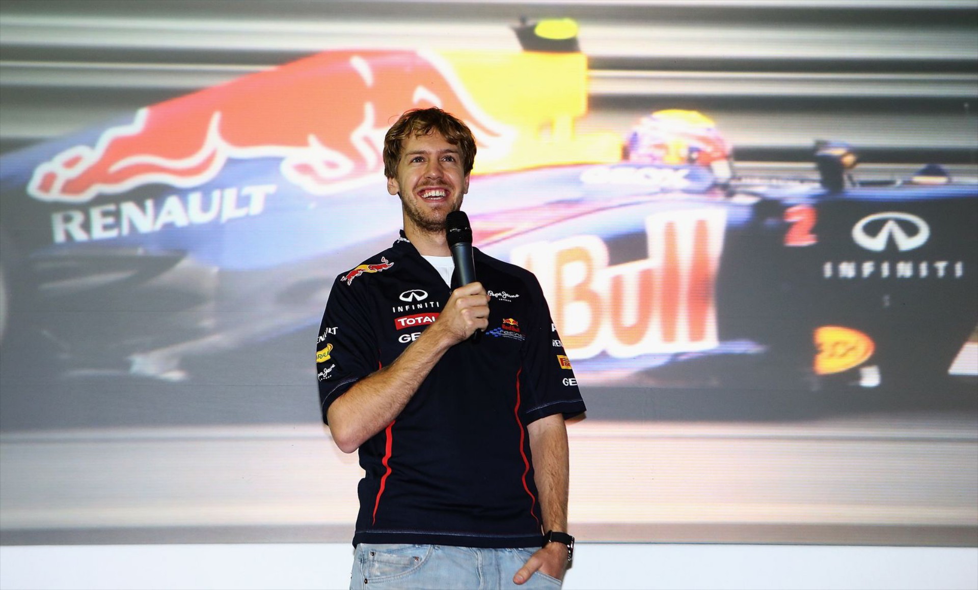 Δεν πάει πουθενά ο Vettel