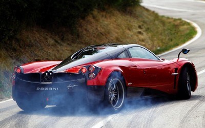 Η 1η Pagani Huayra πωλείται 2 εκατομμύρια ευρώ
