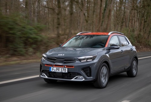 KIA STONIC (2024)