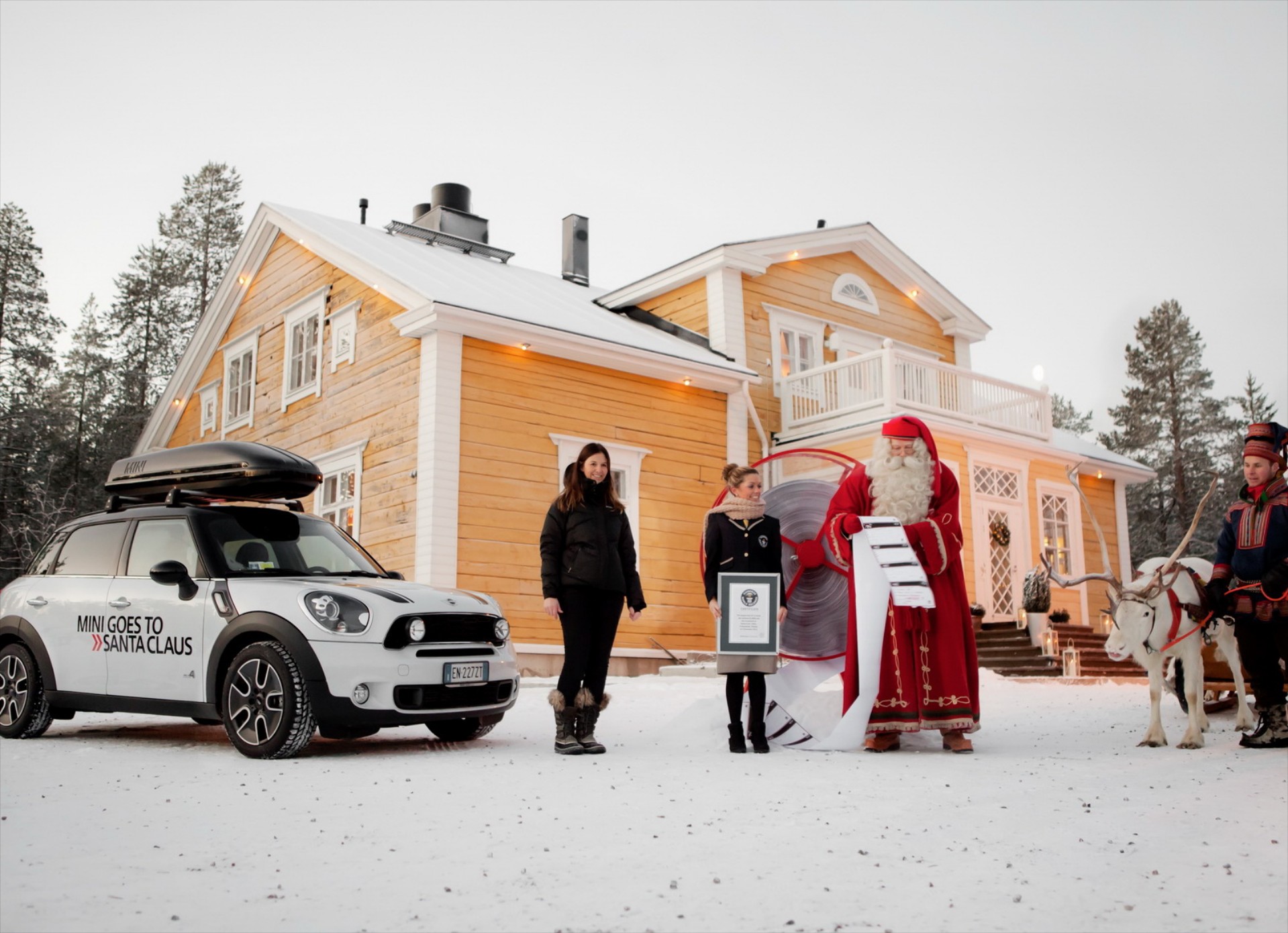 MINI Goes to Santa Claus project 