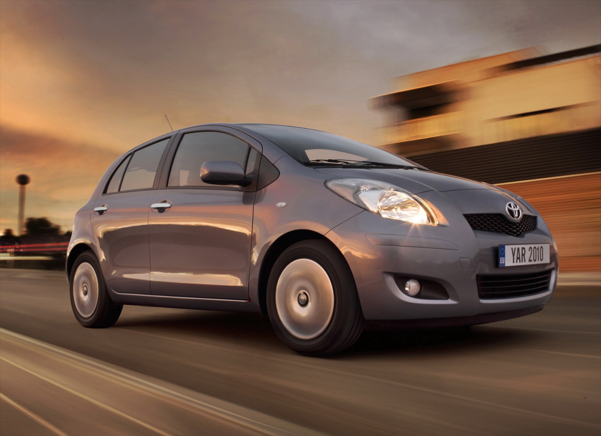 Toyota Yaris 1.33 5d Sol - 2010