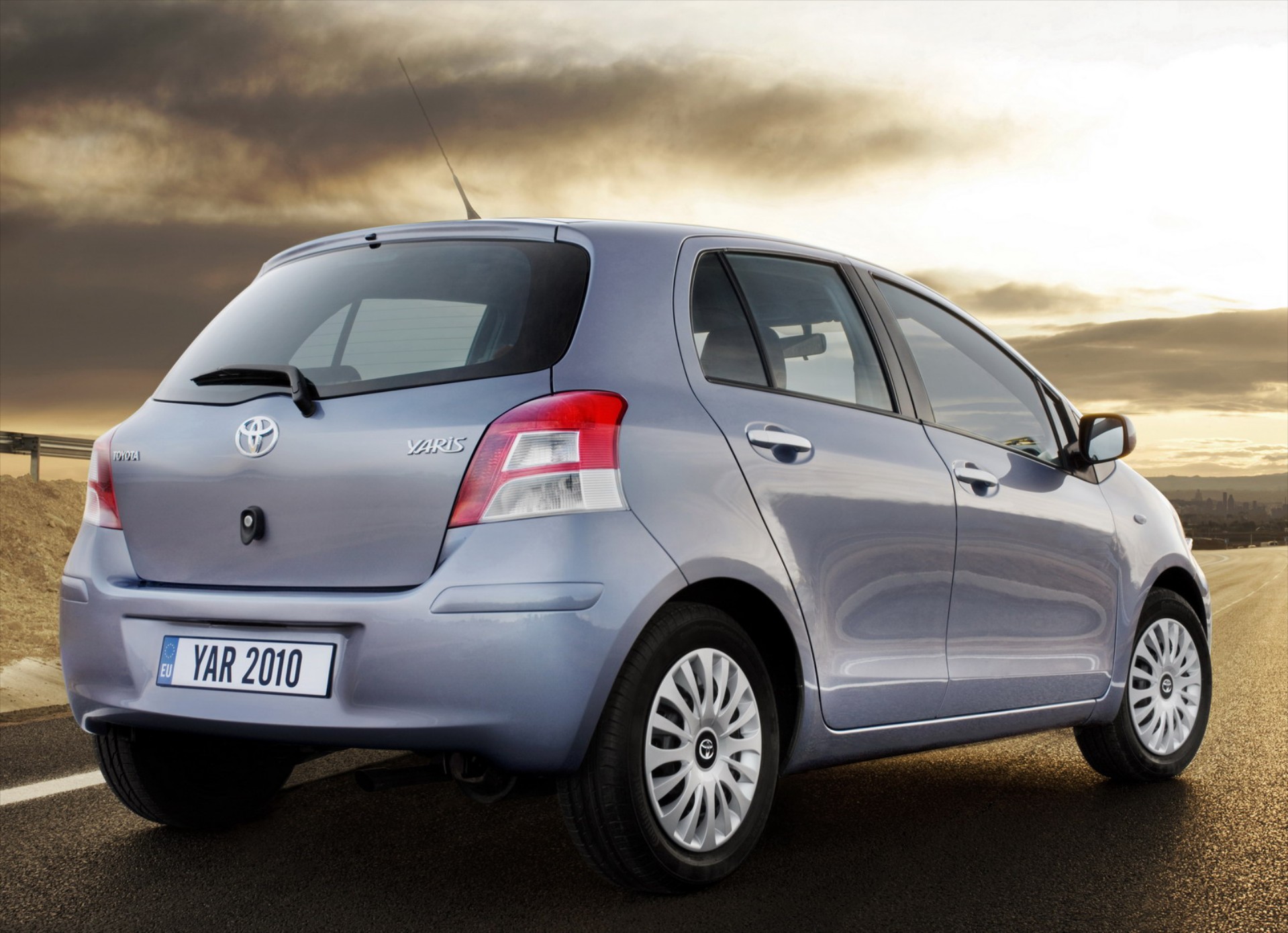 Toyota Yaris 1.33 5d Sol - 2010 - Ανανεωμένο στα σημεία, με green ...