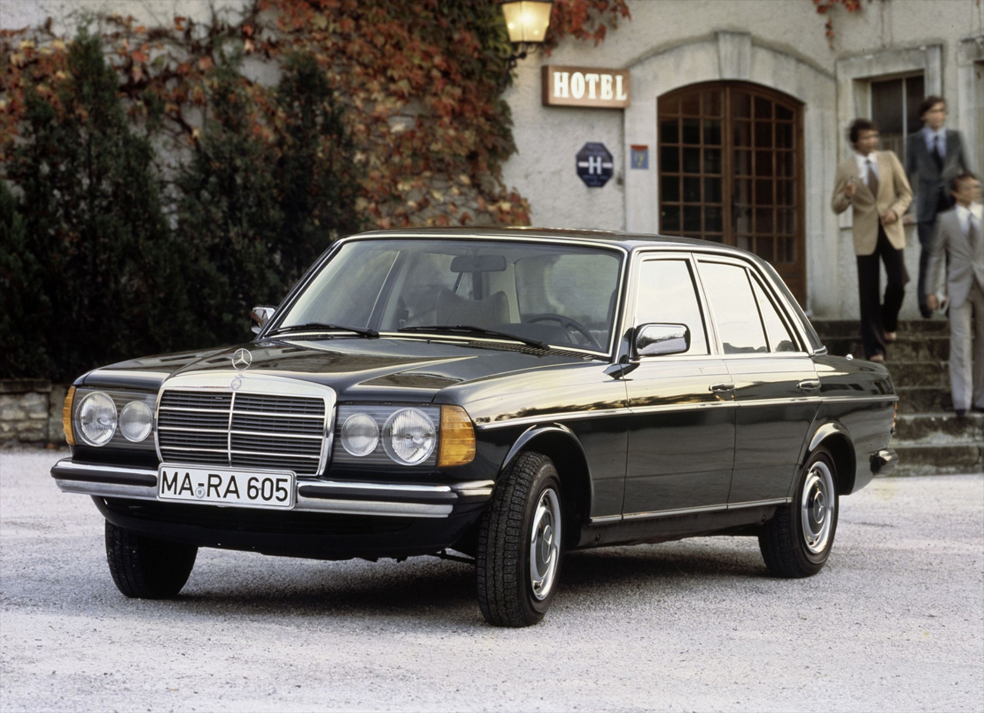 Mercedes W123: Μια όμορφη κυρία ετών 40