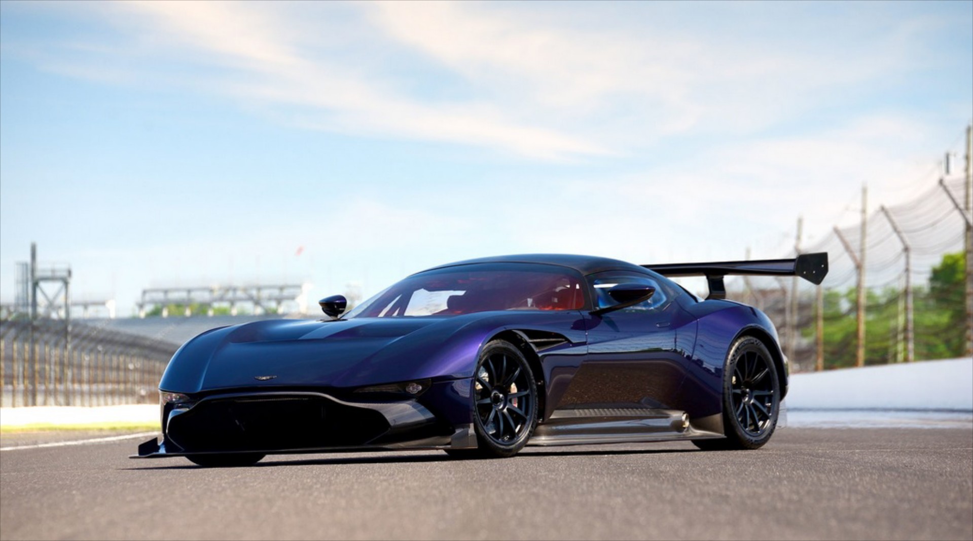 Να η ευκαιρία: Αγόρασε μια Aston Martin Vulcan