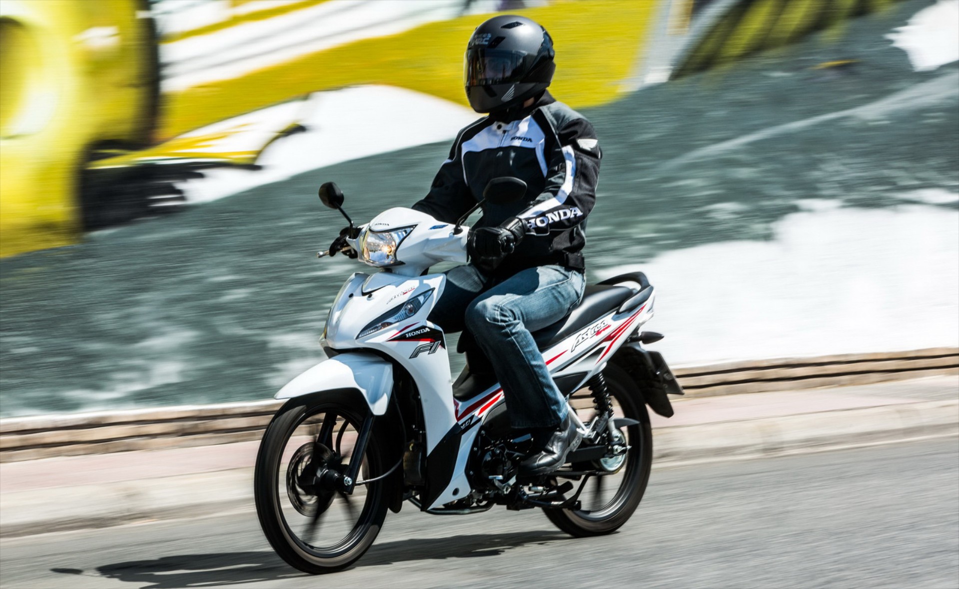 Το Honda Astrea Grand επέστρεψε