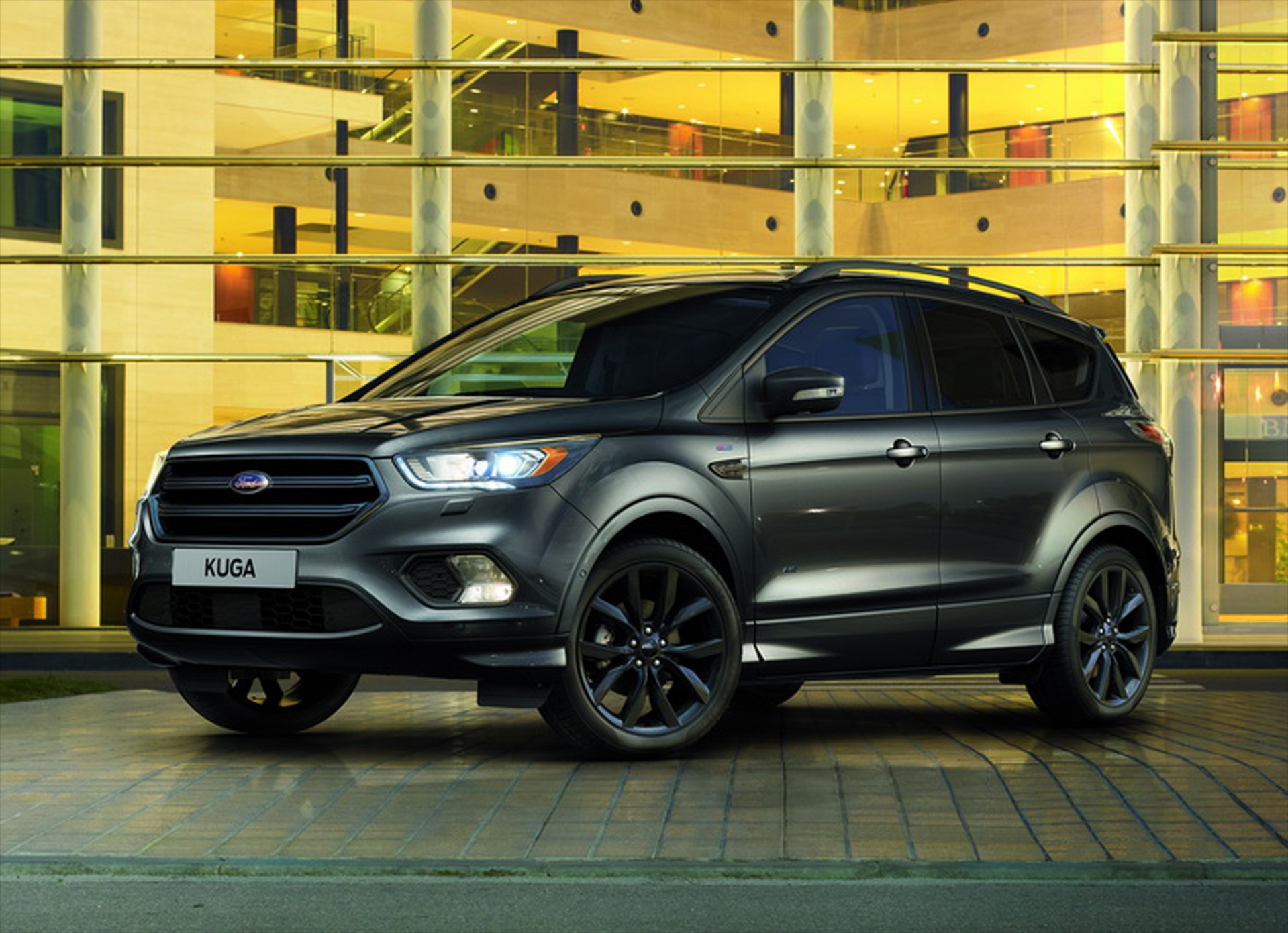 Αυτό είναι το νέο Ford Kuga ST-Line