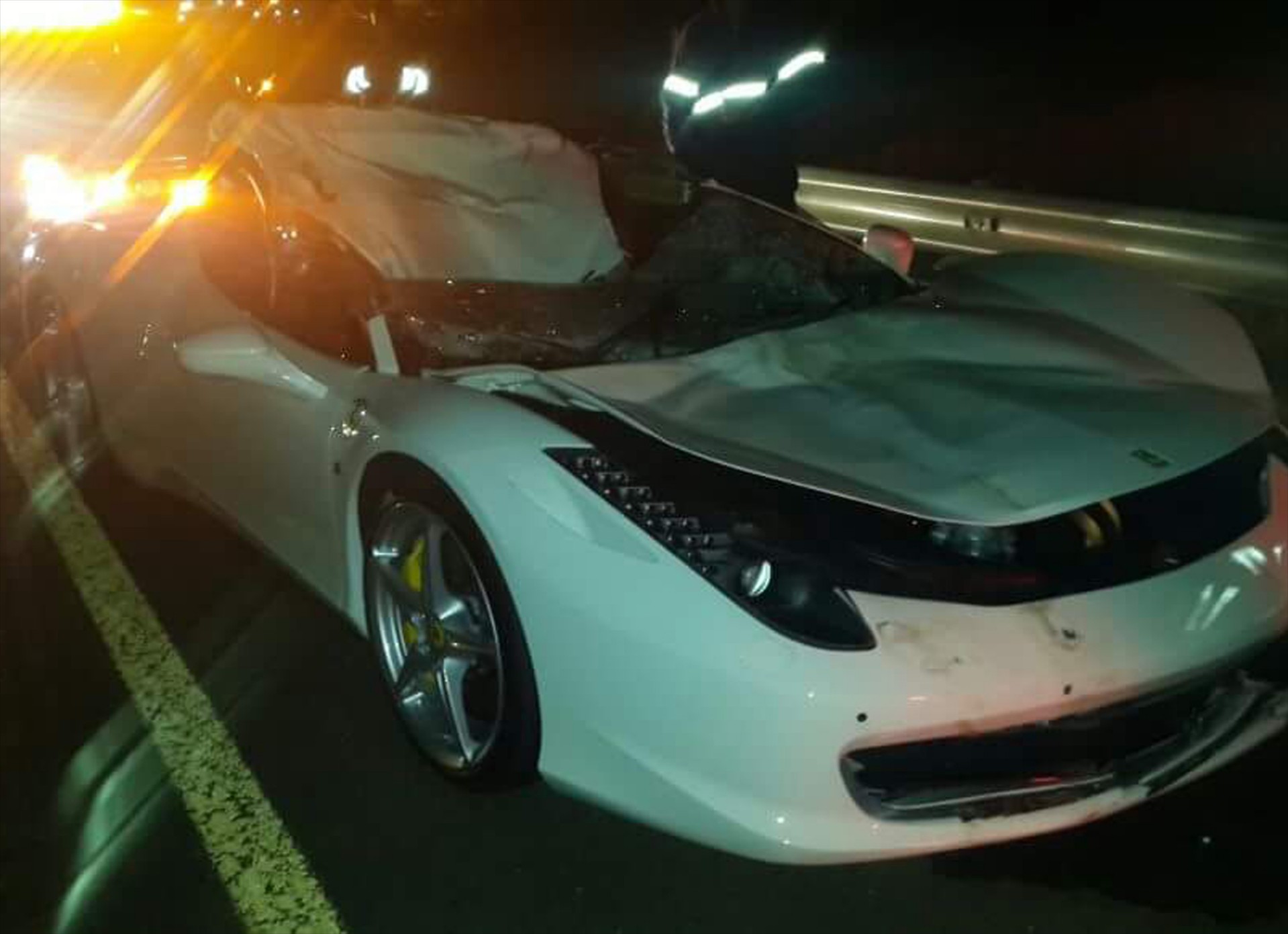 Έτσι γίνεται ένα supercar όταν τρακάρει με αγελάδα