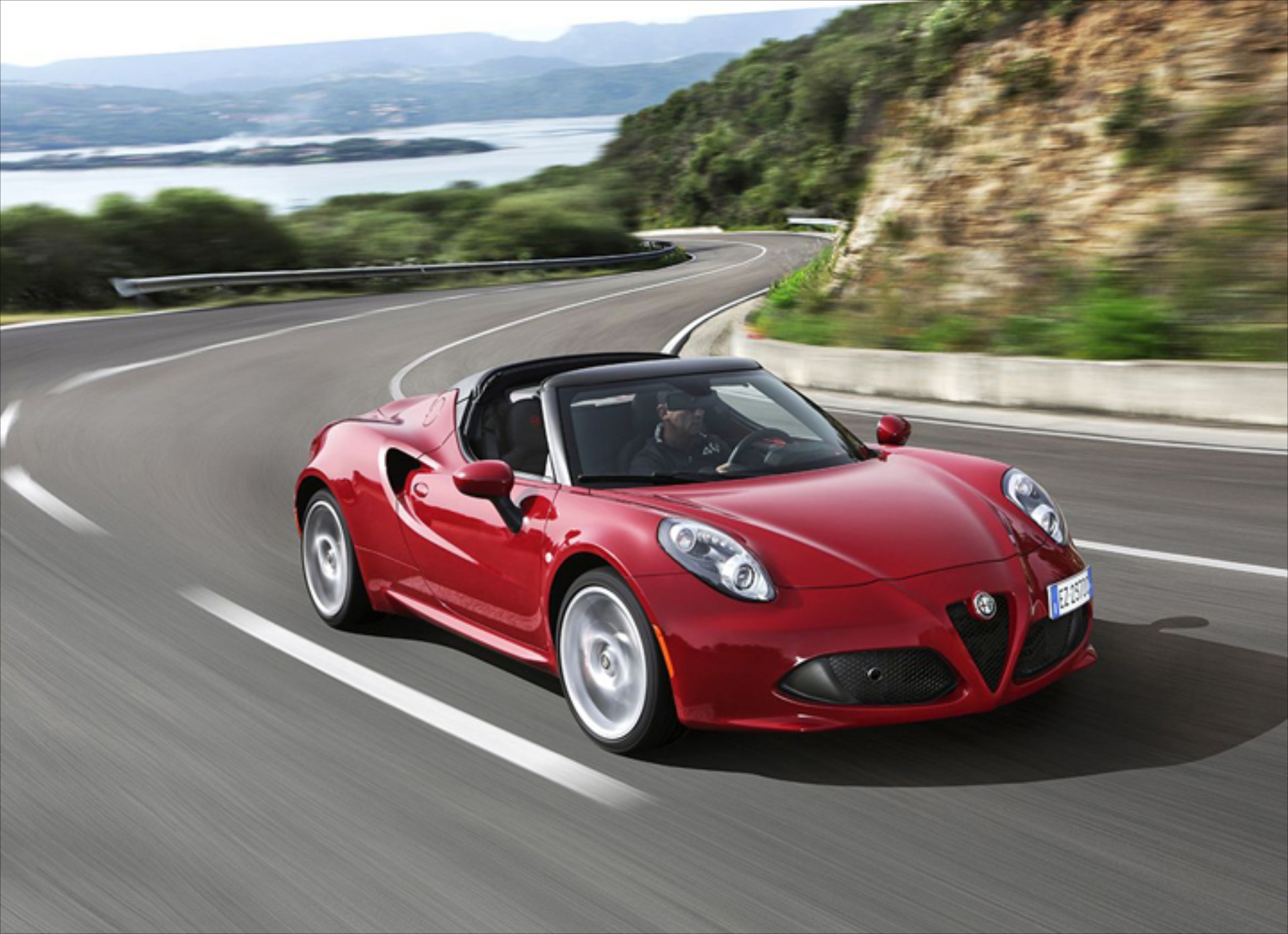 Ανανεωμένη Giulietta μαζί με MiTo και 4C στο Παρίσι