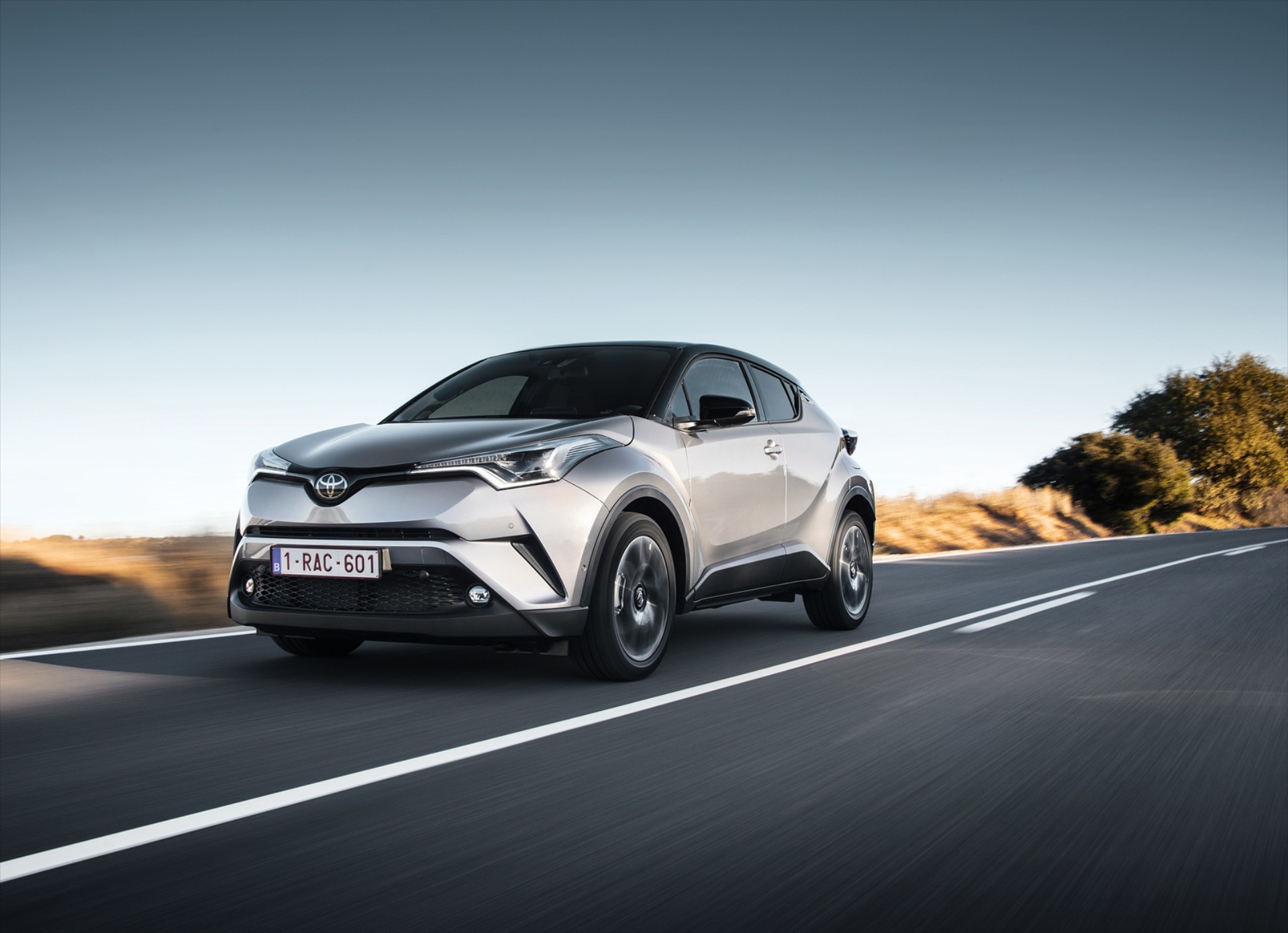 5 HOT INFO για το Toyota C-HR