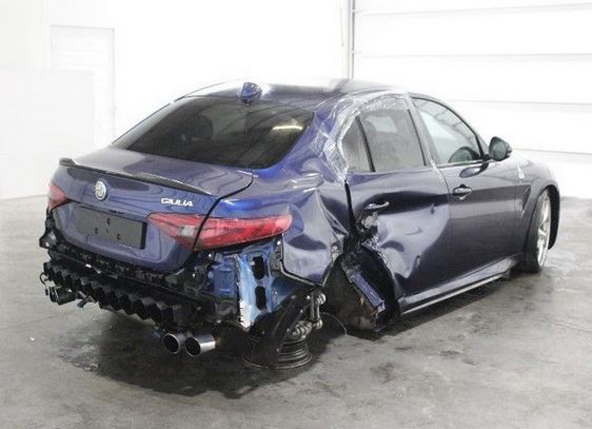 Τράκαρε την Giulia QV και την πουλάει