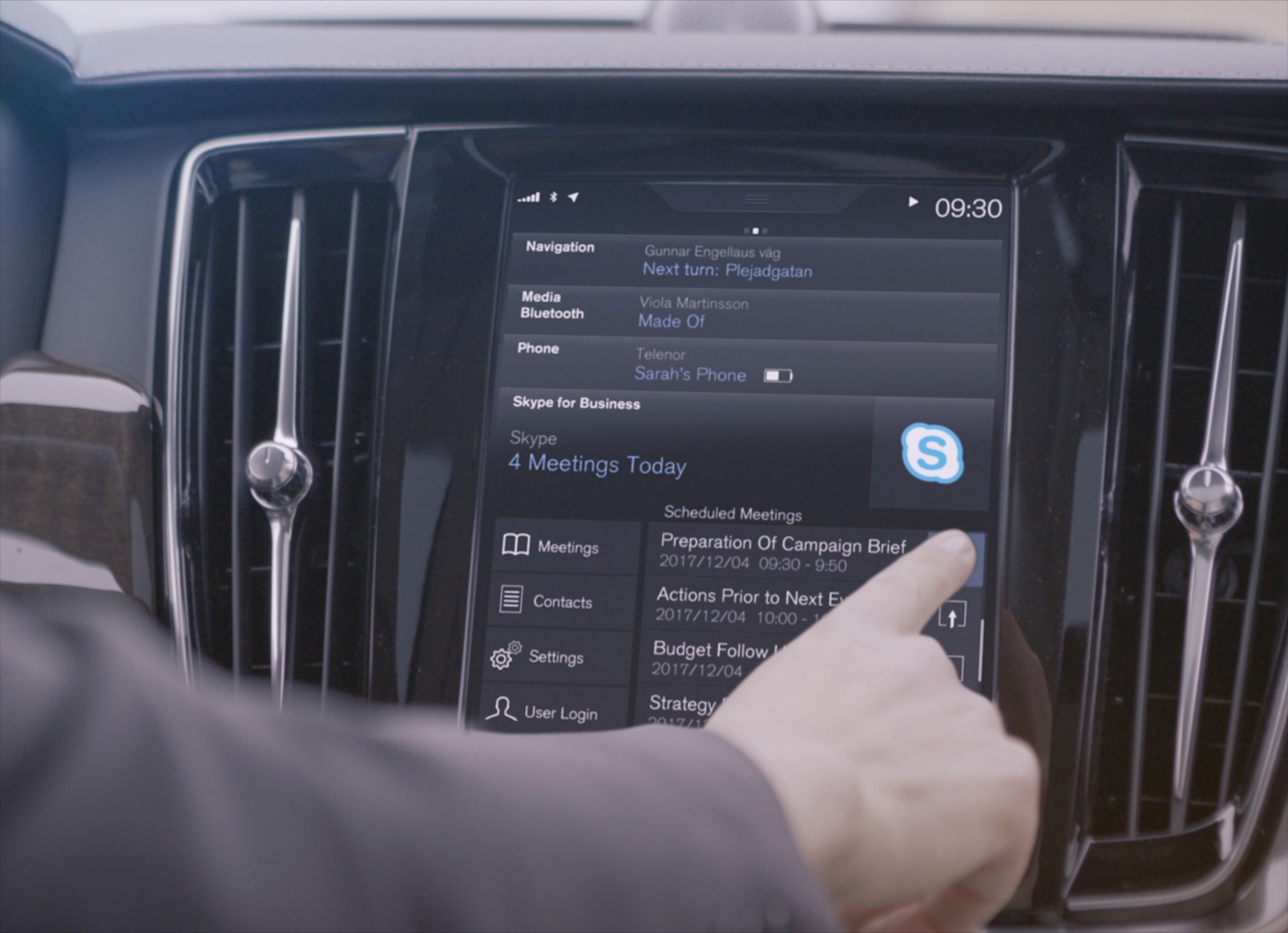 Τηλεδιάσκεψη μέσω Skype στα μεγάλα Volvo (vid)