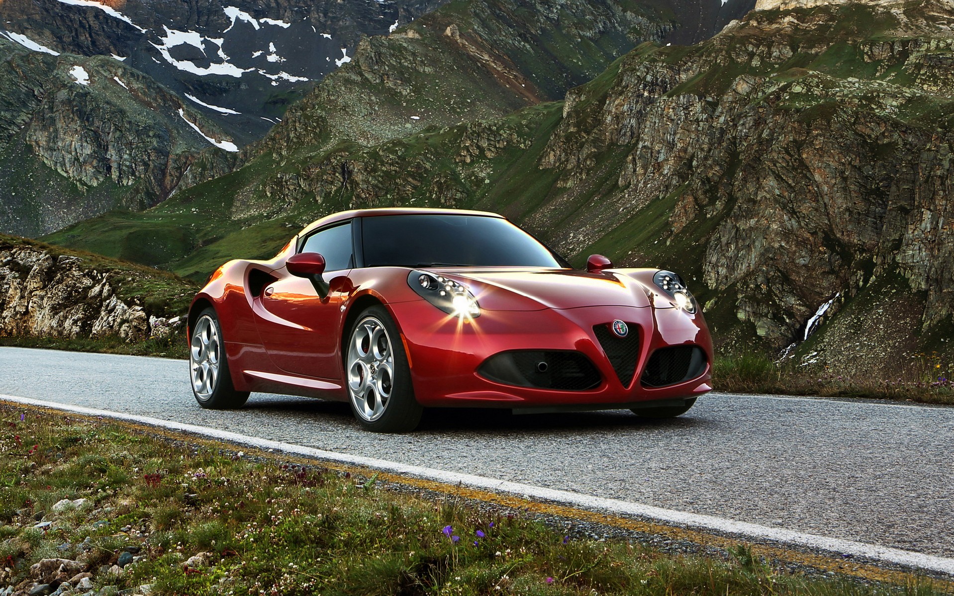 <br />
<b>Notice</b>:  Undefined property: stdClass::$title in <b>/home/www3gocar/public_html/templates/t2024/ice_c/9a1326b63621589c2d0ae49576f7df8a09573c42_0.file.box.featured.tpl.php</b> on line <b>89</b><br />
