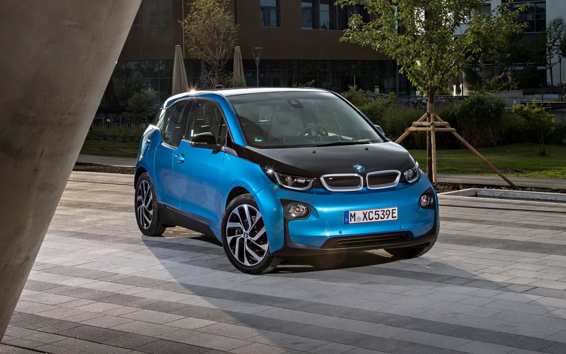 Το ηλεκτρικό BMW i3 στην Ελλάδα