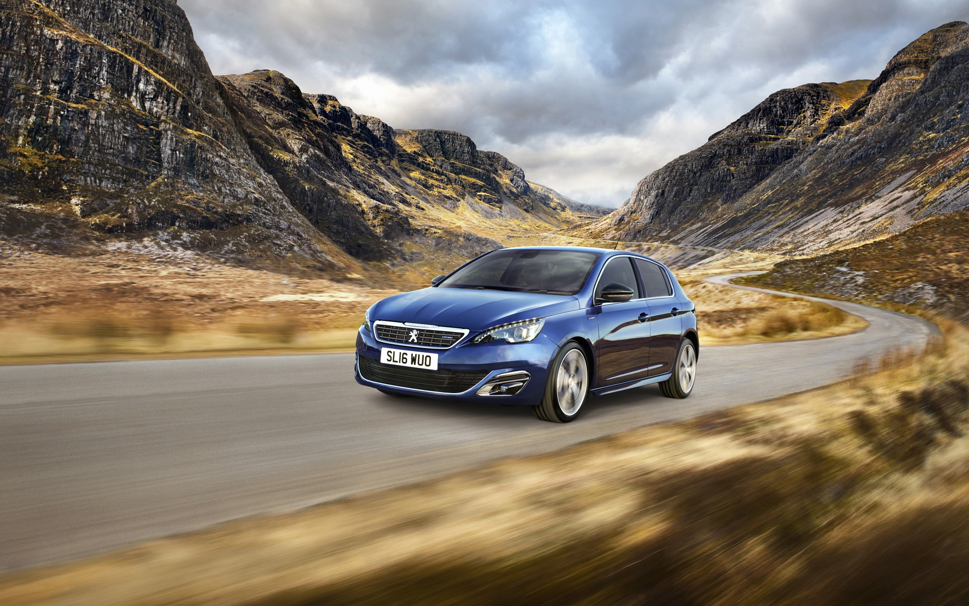 <br />
<b>Notice</b>:  Undefined property: stdClass::$title in <b>/home/www3gocar/public_html/templates/t2024/ice_c/9a1326b63621589c2d0ae49576f7df8a09573c42_0.file.box.featured.tpl.php</b> on line <b>89</b><br />
