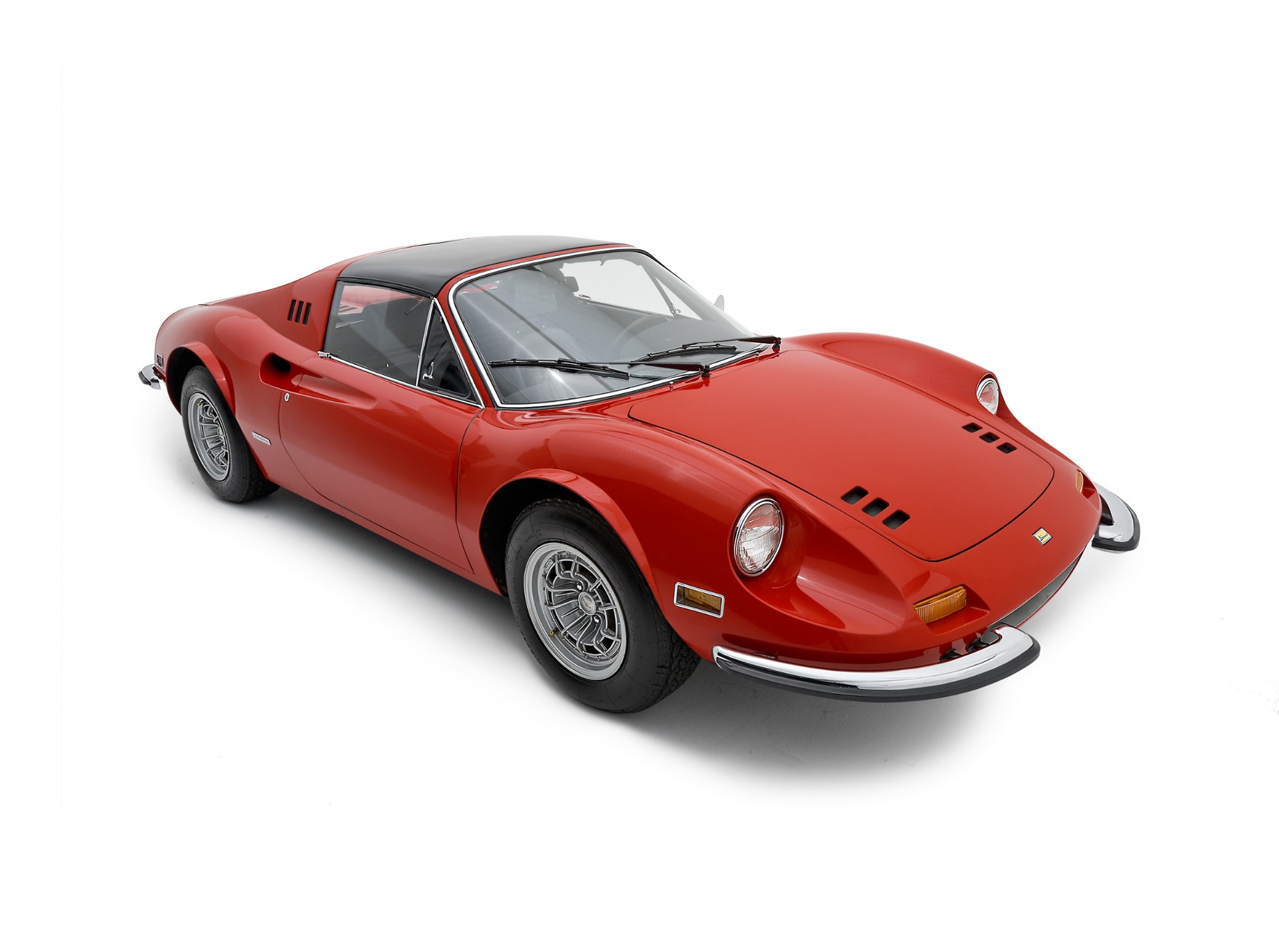Ferrari Dino 246 GT vs. Ferrari Dino 308GT4: Άκρα αντίθετα