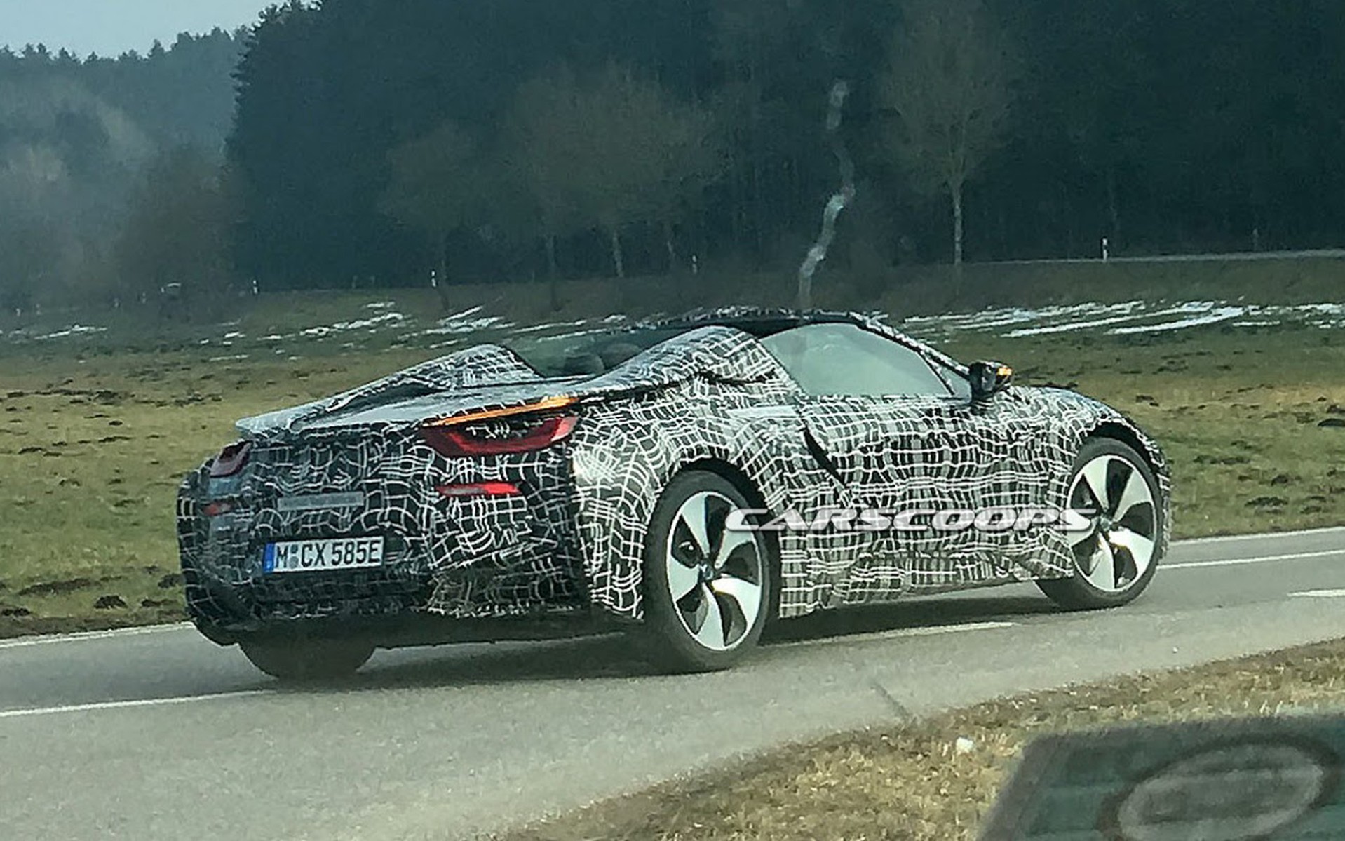 Εθεάθη το BMW i8 Spyder