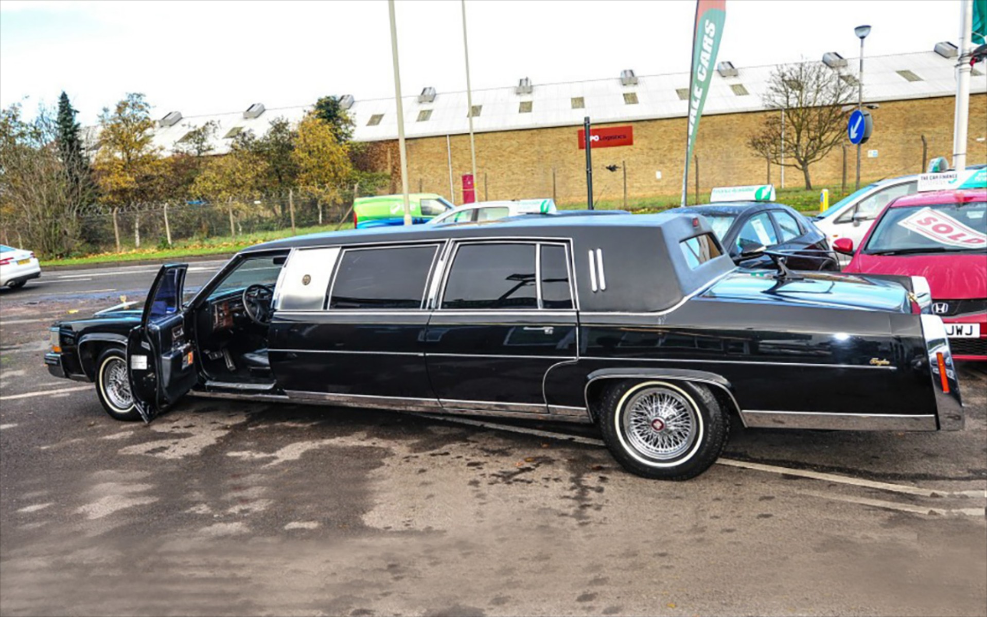 Ποιος θα αγοράσει την πρώην Cadillac του Trump;