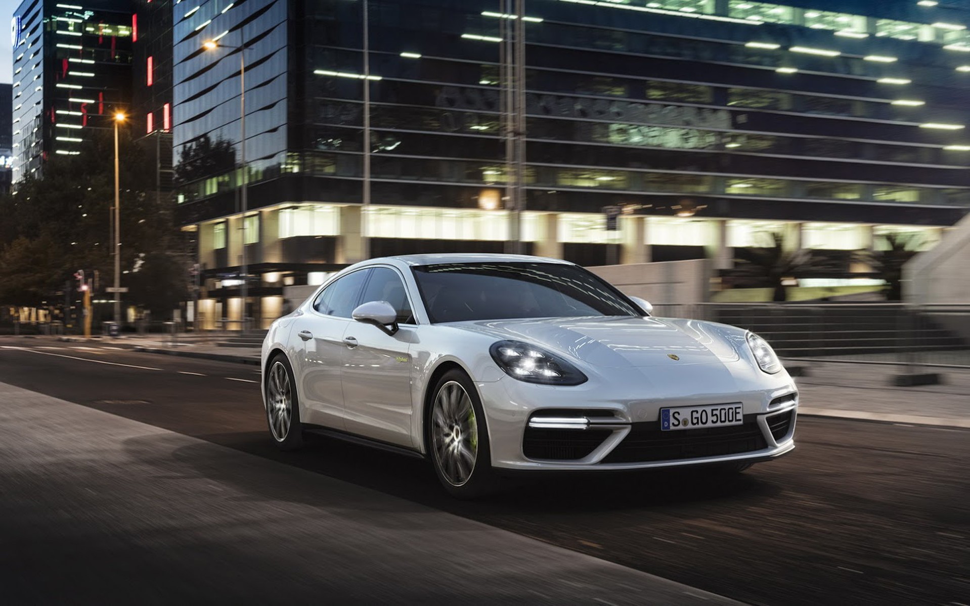 Η ισχυρότερη Porsche Panamera Turbo S E-Hybrid