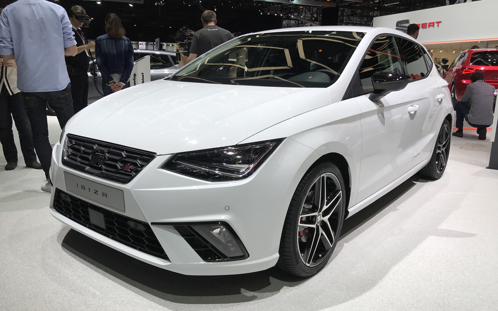 Το νέο Ibiza φέρνει αναταραχή στα σουπερμίνι