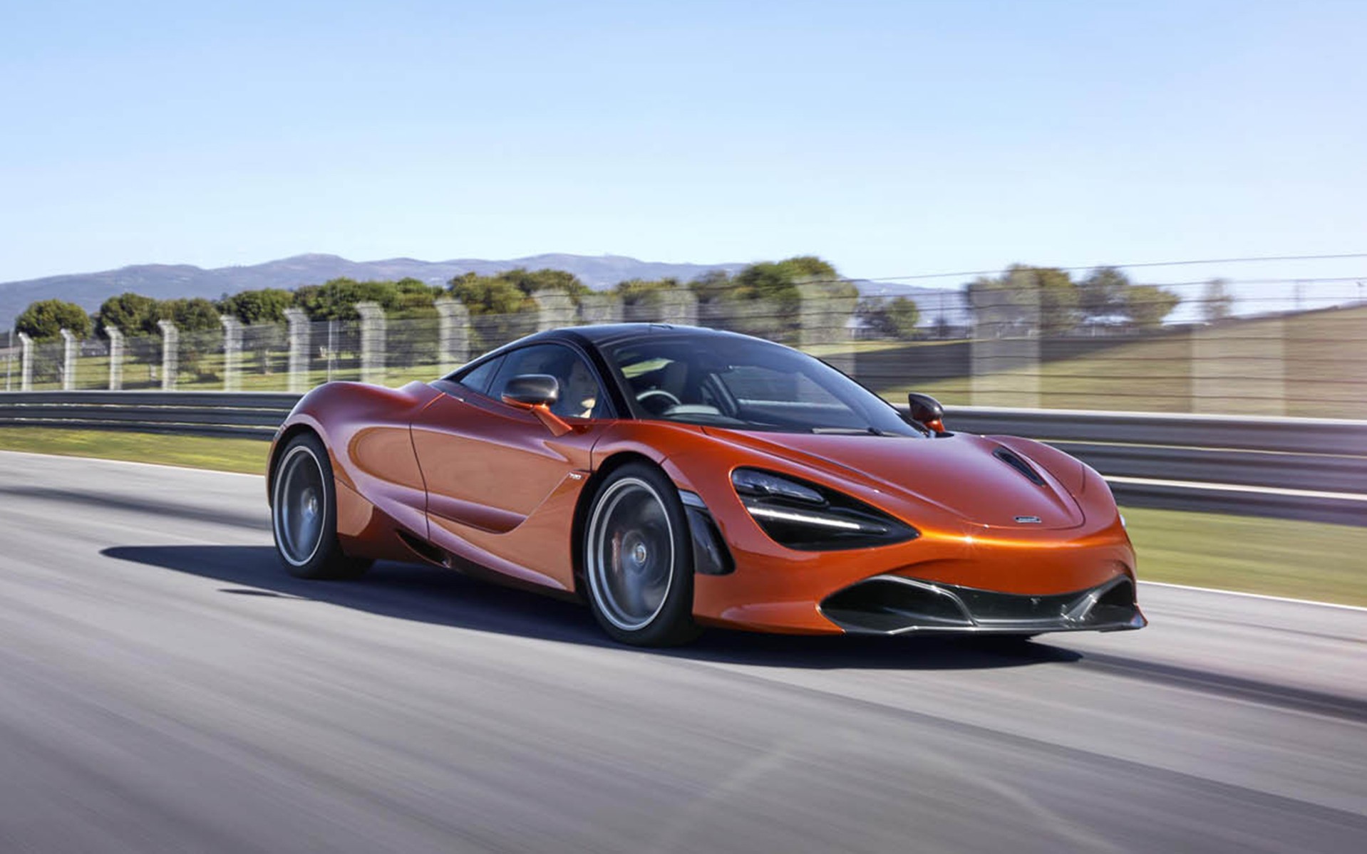 LT έκδοση και για την 720S