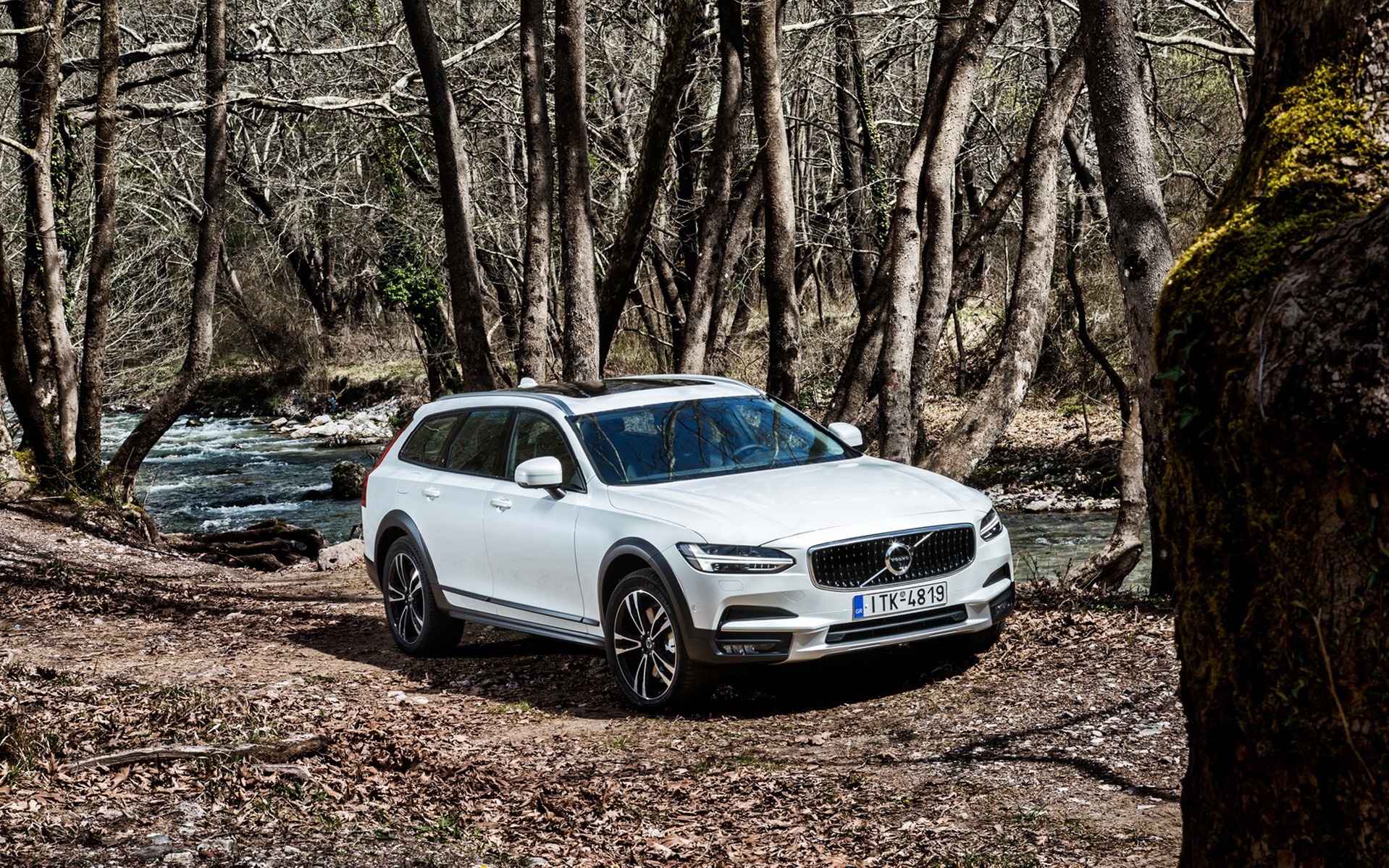 Το Volvo V90 Cross Country στην Ελλάδα