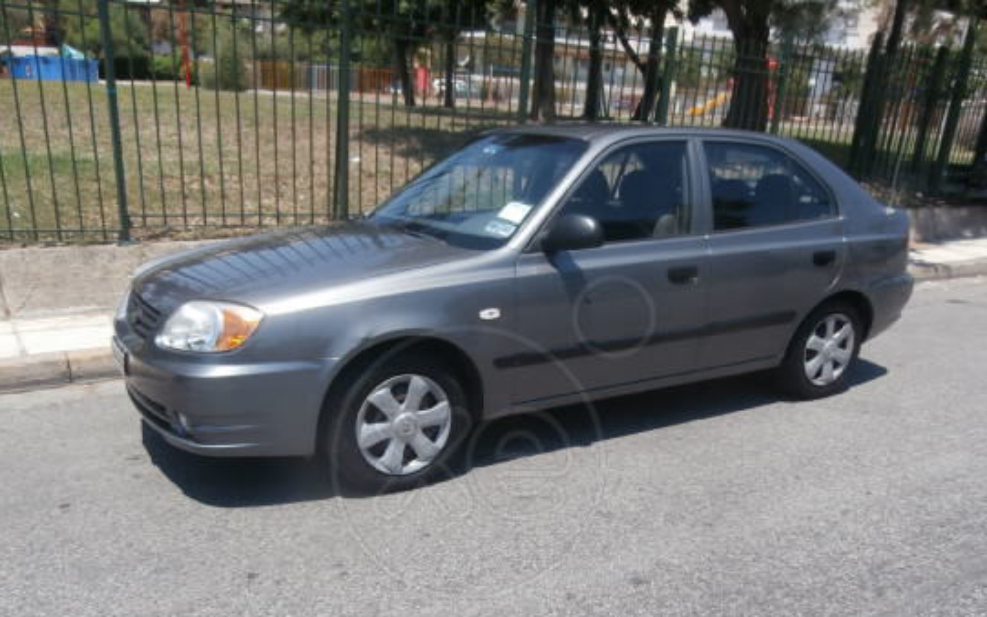 Hyundai accent 06