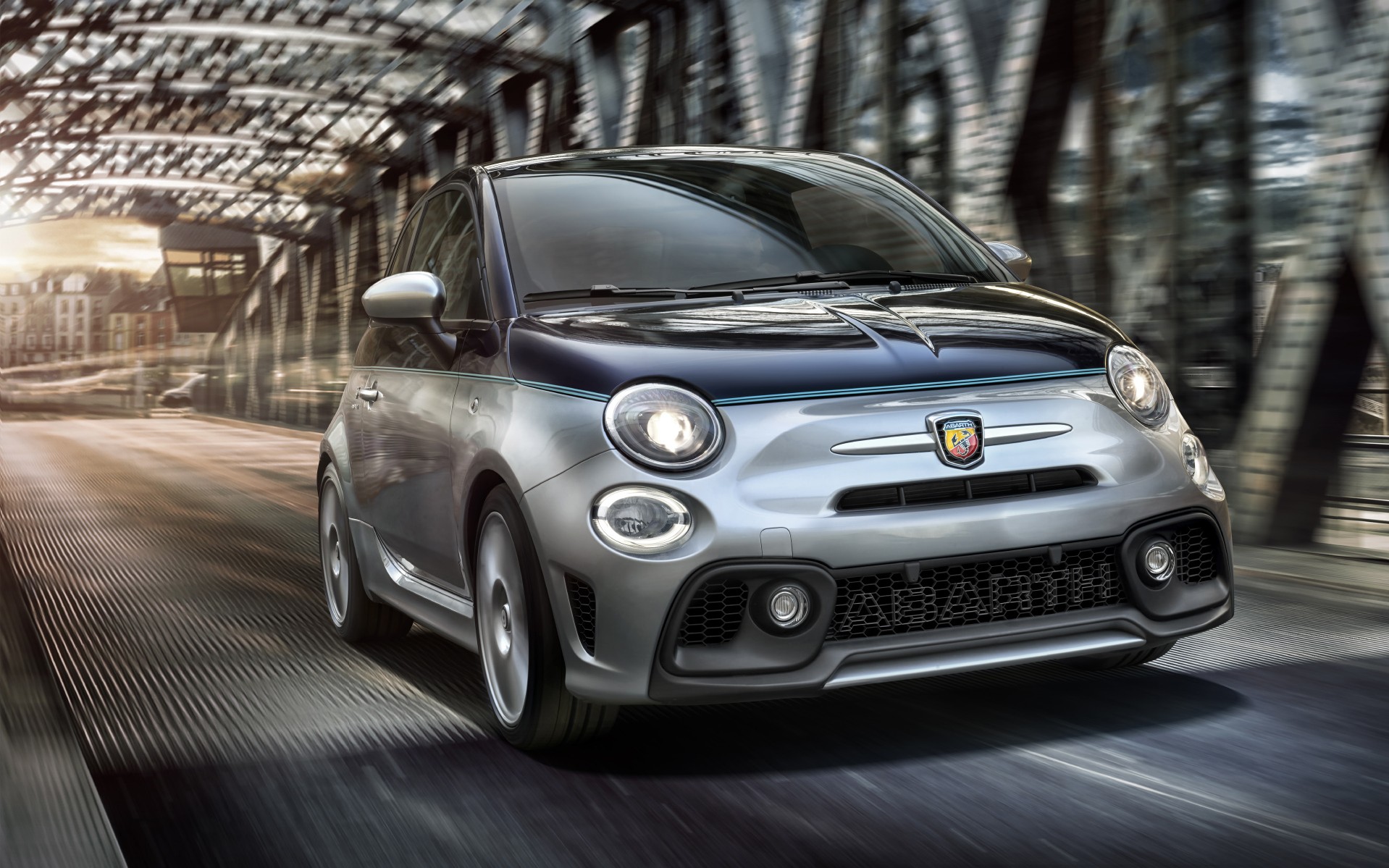 Πόσο κάνει το συλλεκτικό Abarth 695 Rivale στην Ελλάδα;