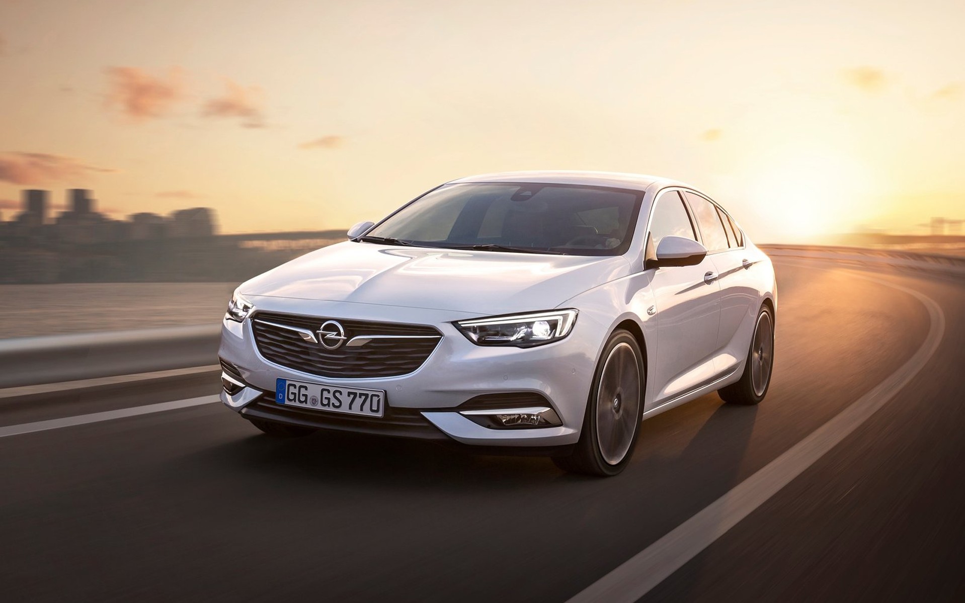 <br />
<b>Notice</b>:  Undefined property: stdClass::$title in <b>/home/www3gocar/public_html/templates/t2024/ice_c/9a1326b63621589c2d0ae49576f7df8a09573c42_0.file.box.featured.tpl.php</b> on line <b>89</b><br />
