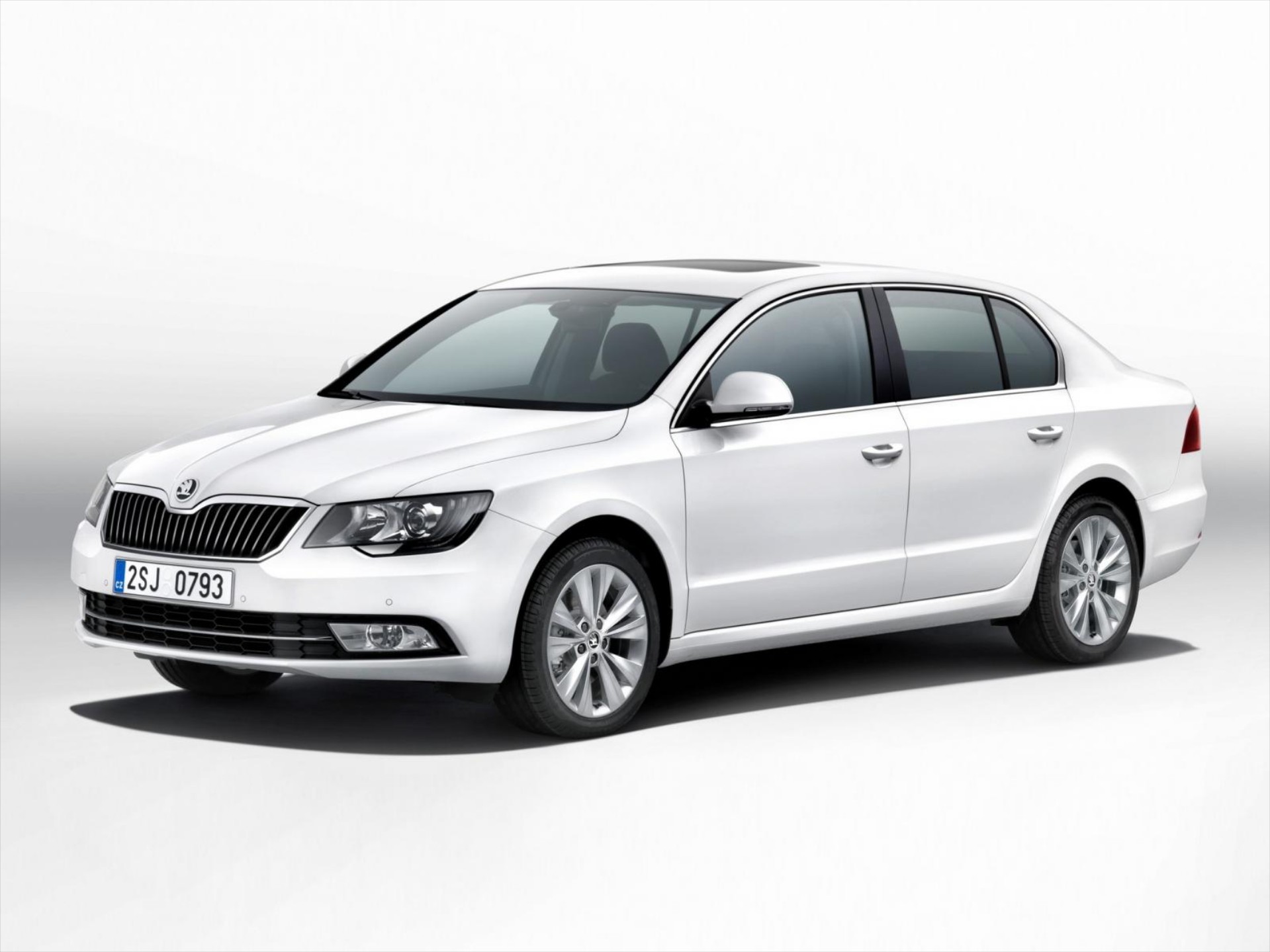 Νέο Skoda Superb facelift