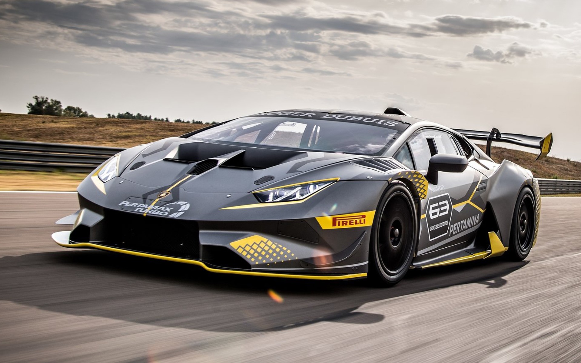 Αυτή είναι η αγωνιστική Lamborghini Huracan Super Trofeo EVO