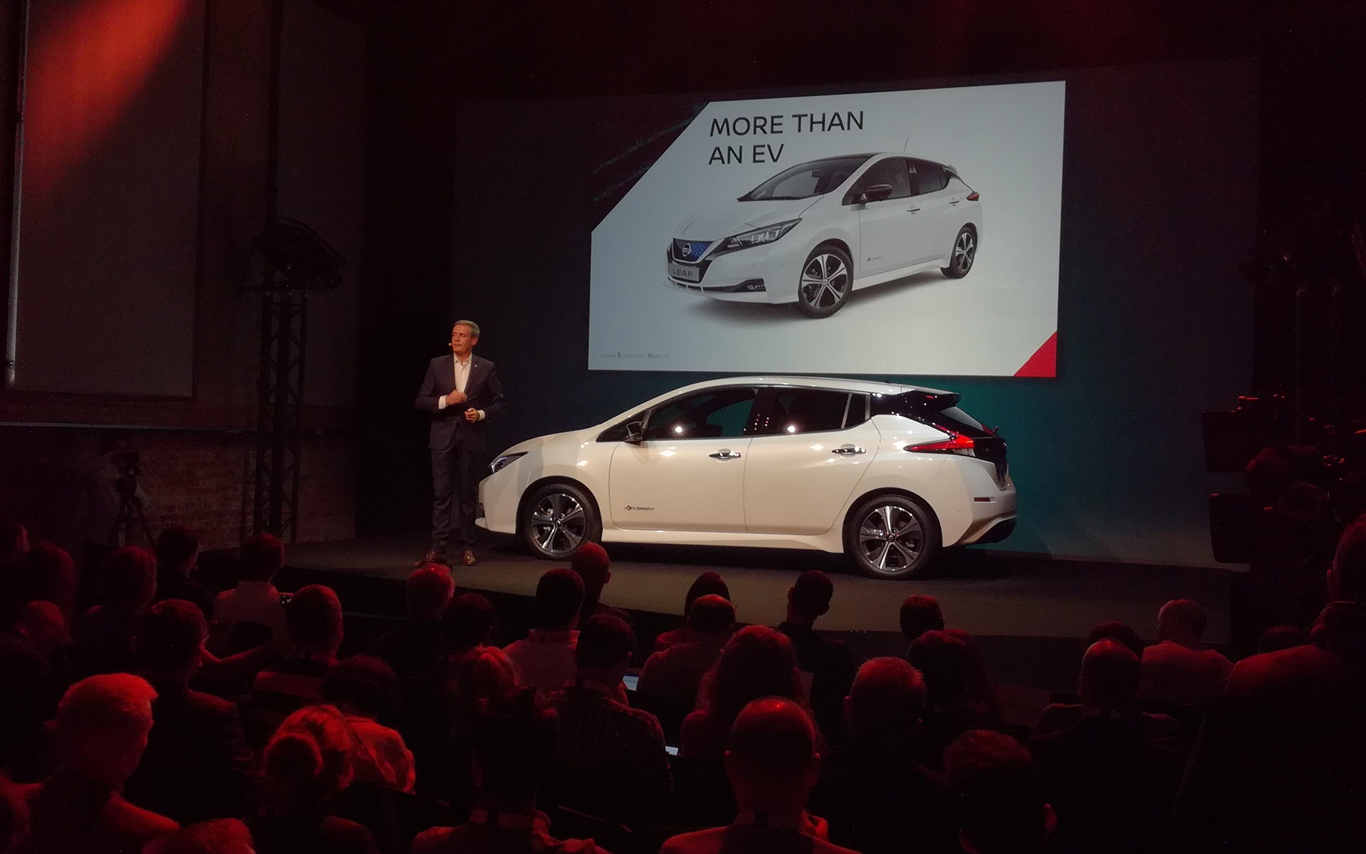 Αποκρυπτογραφούμε το νέο Nissan Leaf στο Όσλο (vid)