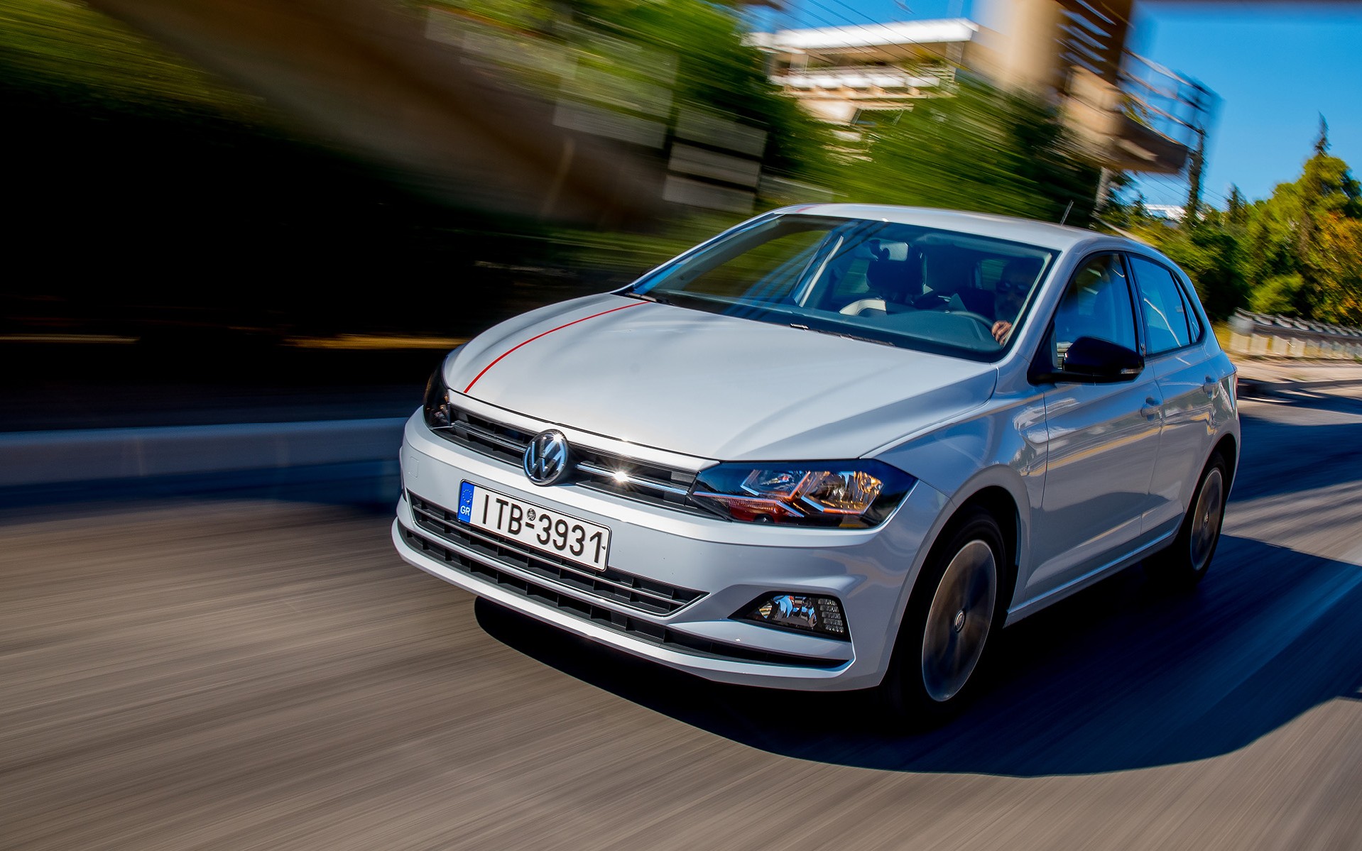 ΟΔΗΓΟΥΜΕ στην Ελλάδα το νέο Volkswagen Polo