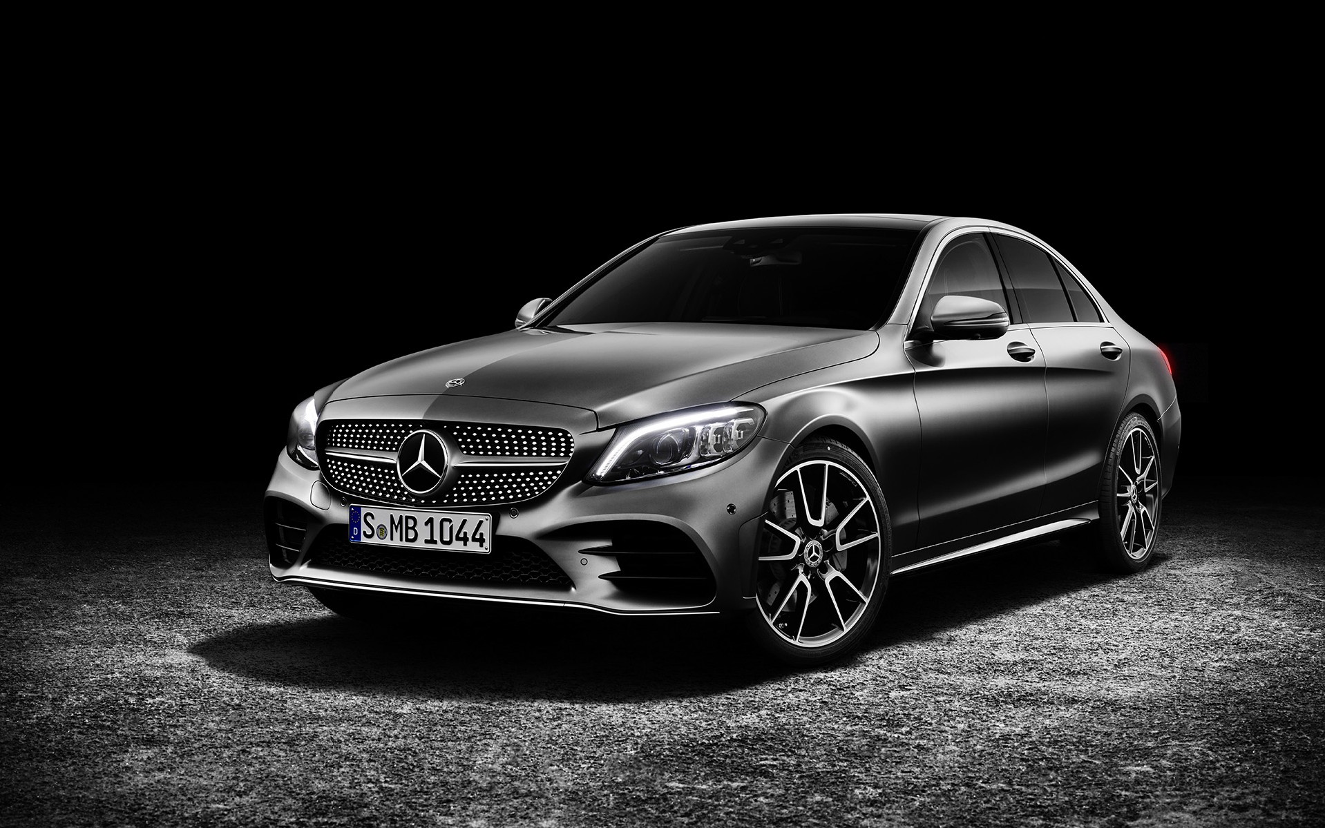 Ανανέωση για τις C-Class Sedan και Estate