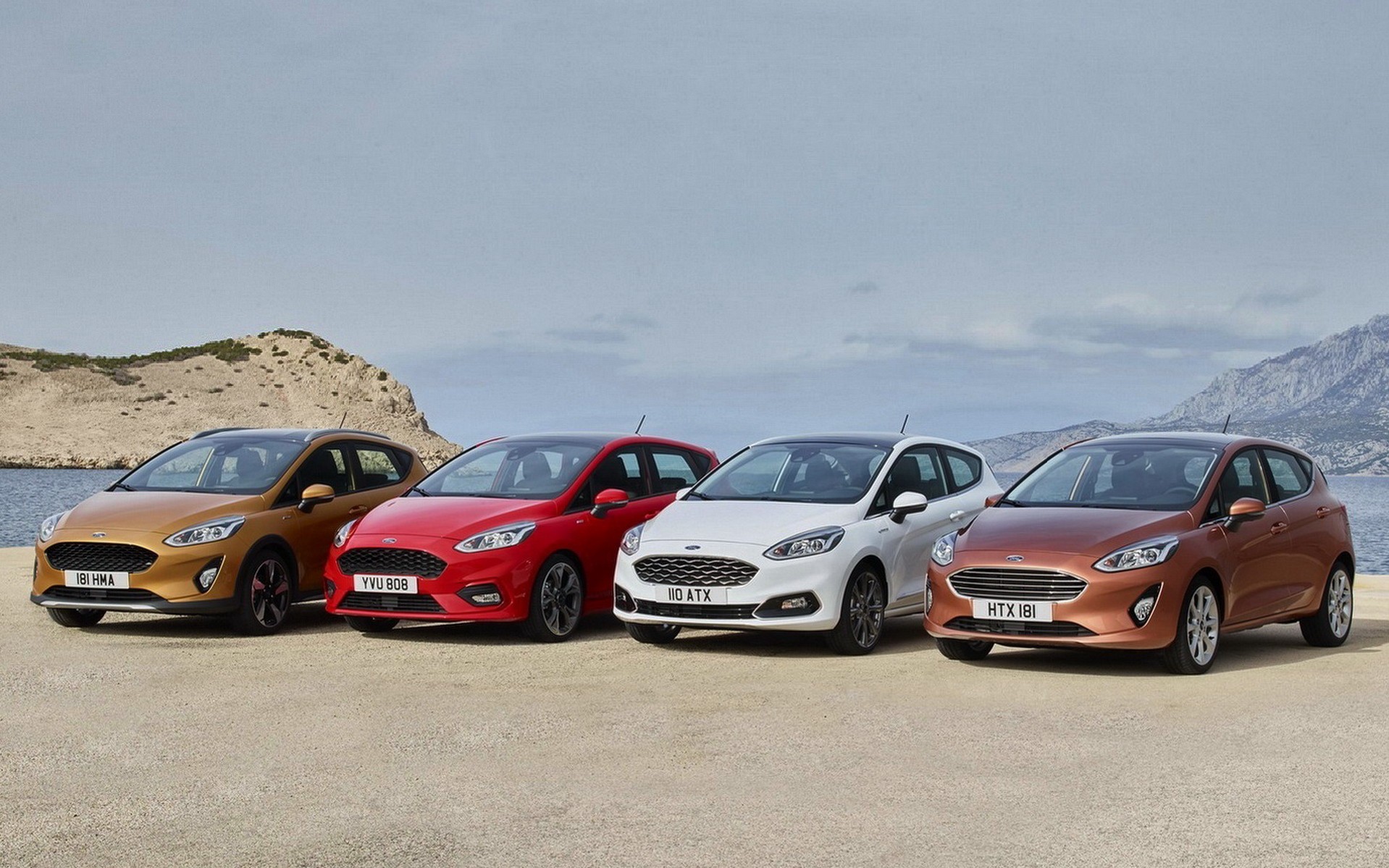 ΝΕΟ FORD FIESTA. Εσένα ποια έκδοση του πολυδιάστατου σουπερμίνι σου ταιριάζει;