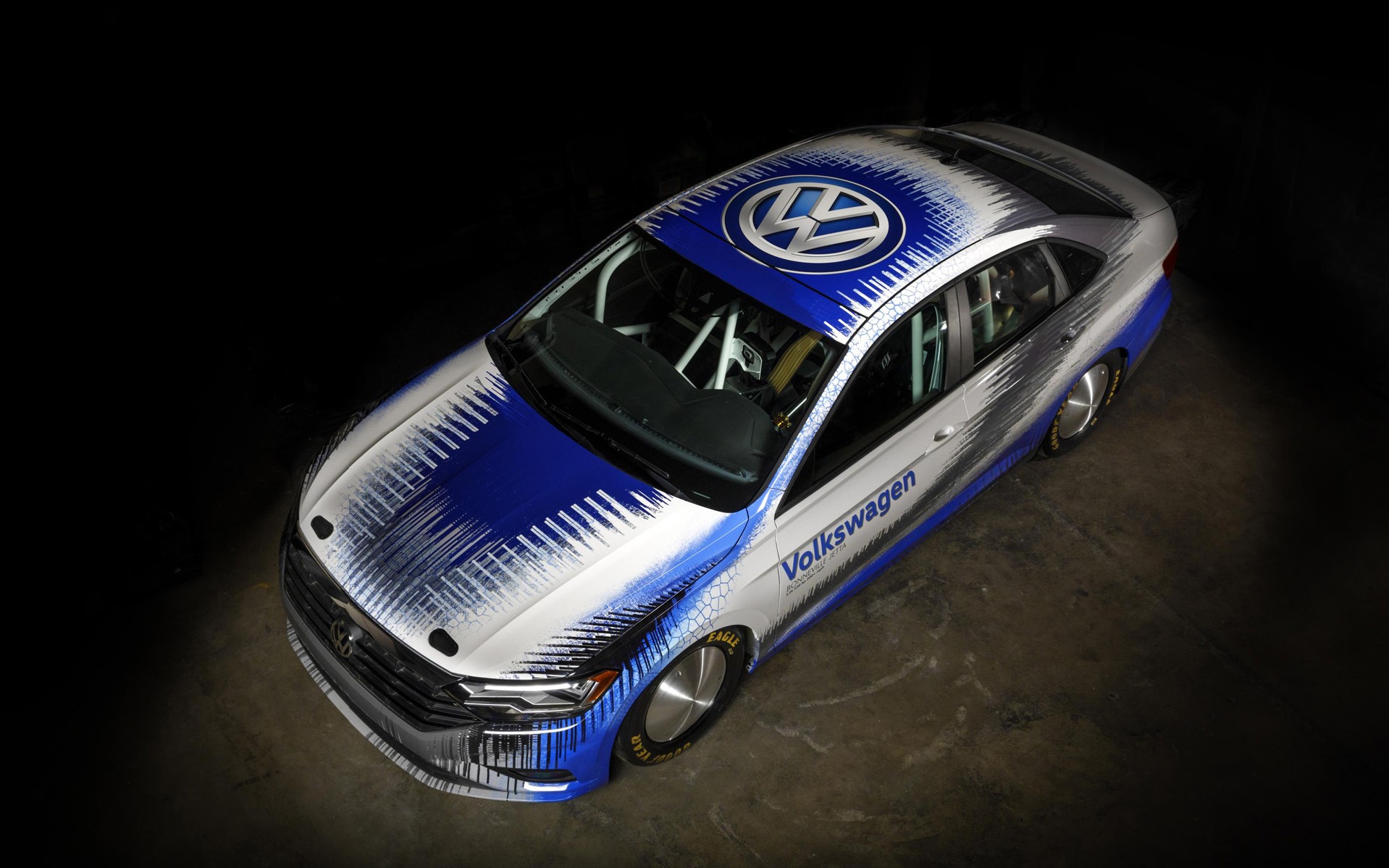 Το Volkswagen Jetta πάει για ρεκόρ ταχύτητας