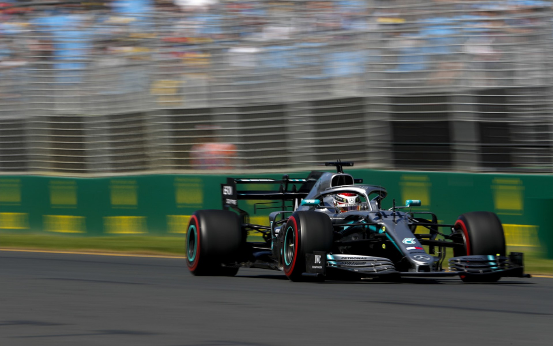 GP Αυστραλίας: Ταχύτερες οι Mercedes στις ελεύθερες δοκιμές της Παρασκευής