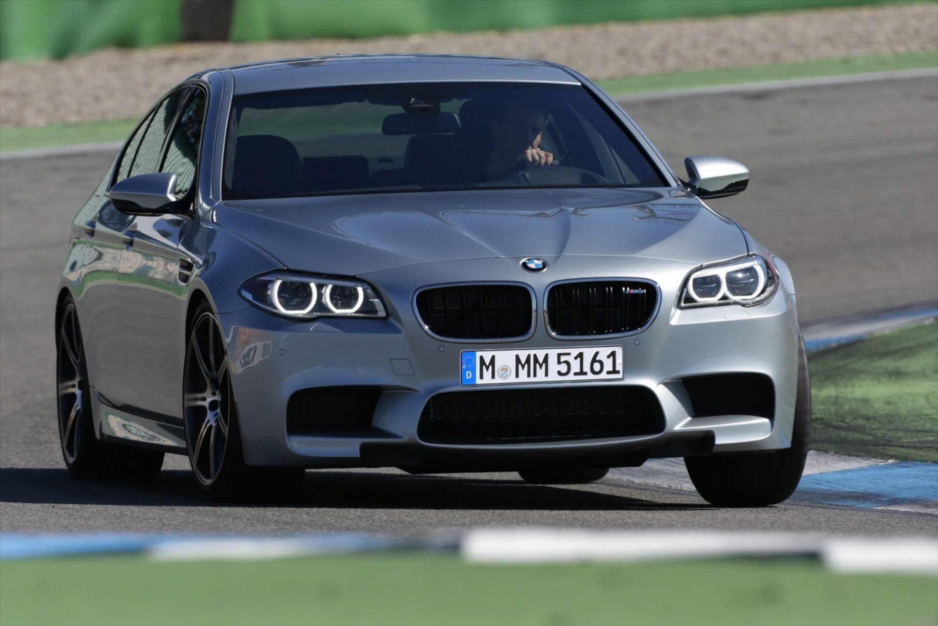Η νέα BMW Μ5 με 575 ίππους!