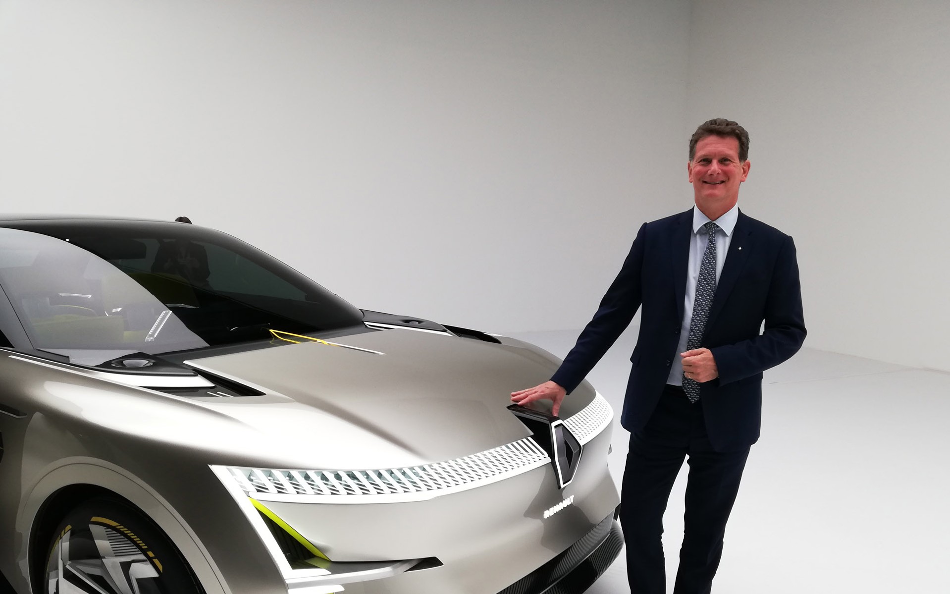 Gilles Normand: «Η ηλεκτροκίνηση είναι ταξίδι χωρίς επιστροφή»