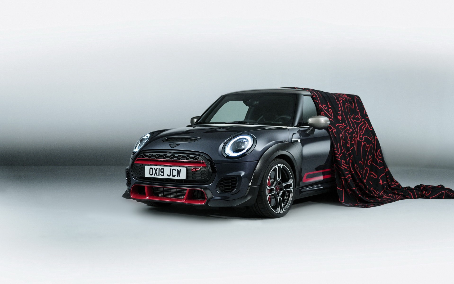 Μάθε τα πάντα για το MINI John Cooper Works GP