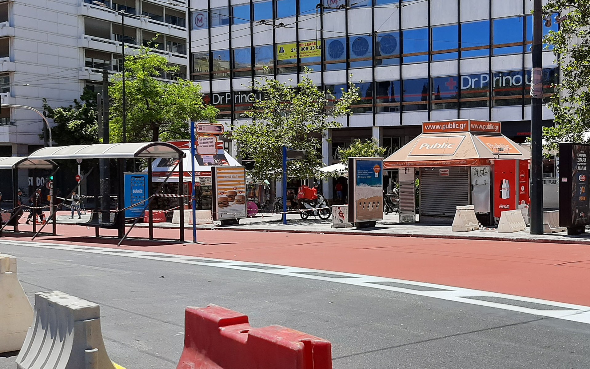 H νέα όψη στην κάτω πλευρά της πλατείας Συντάγματος (φωτογραφίες)