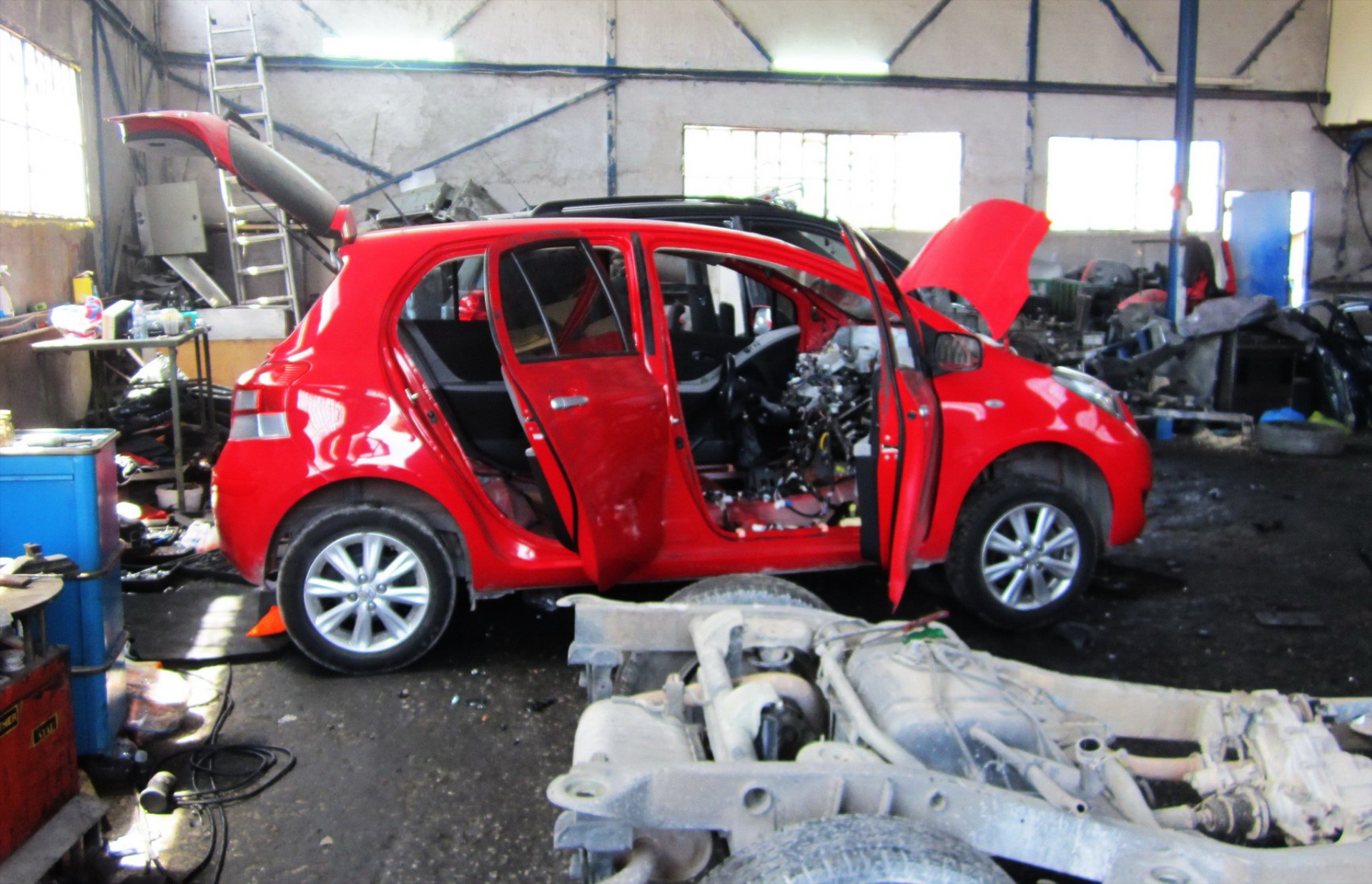 Σπείρα είχε κλέψει πάνω από 3.000 οχήματα