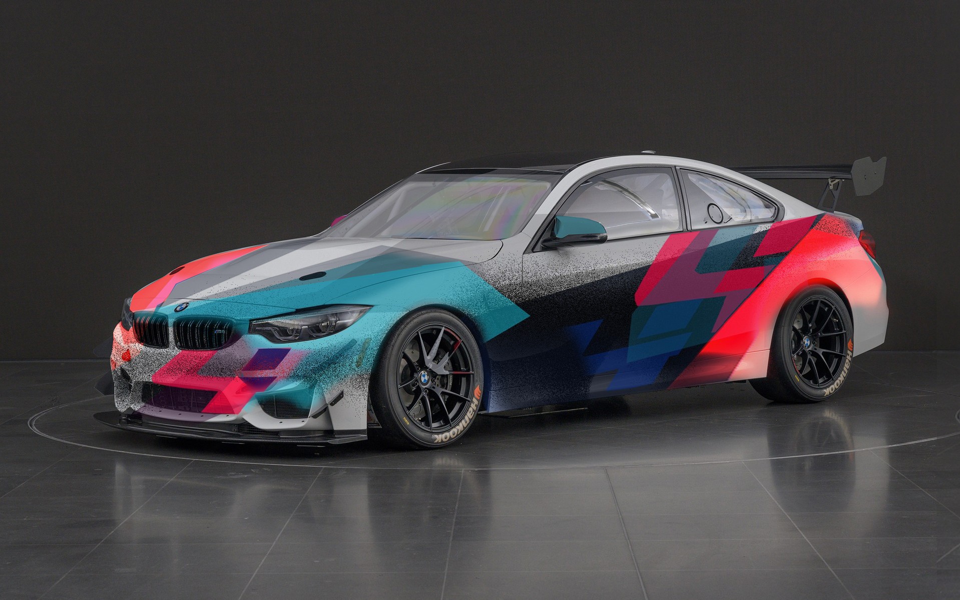Με τέσσερις ξεχωριστούς χρωματισμούς οι BMW M4 GT4