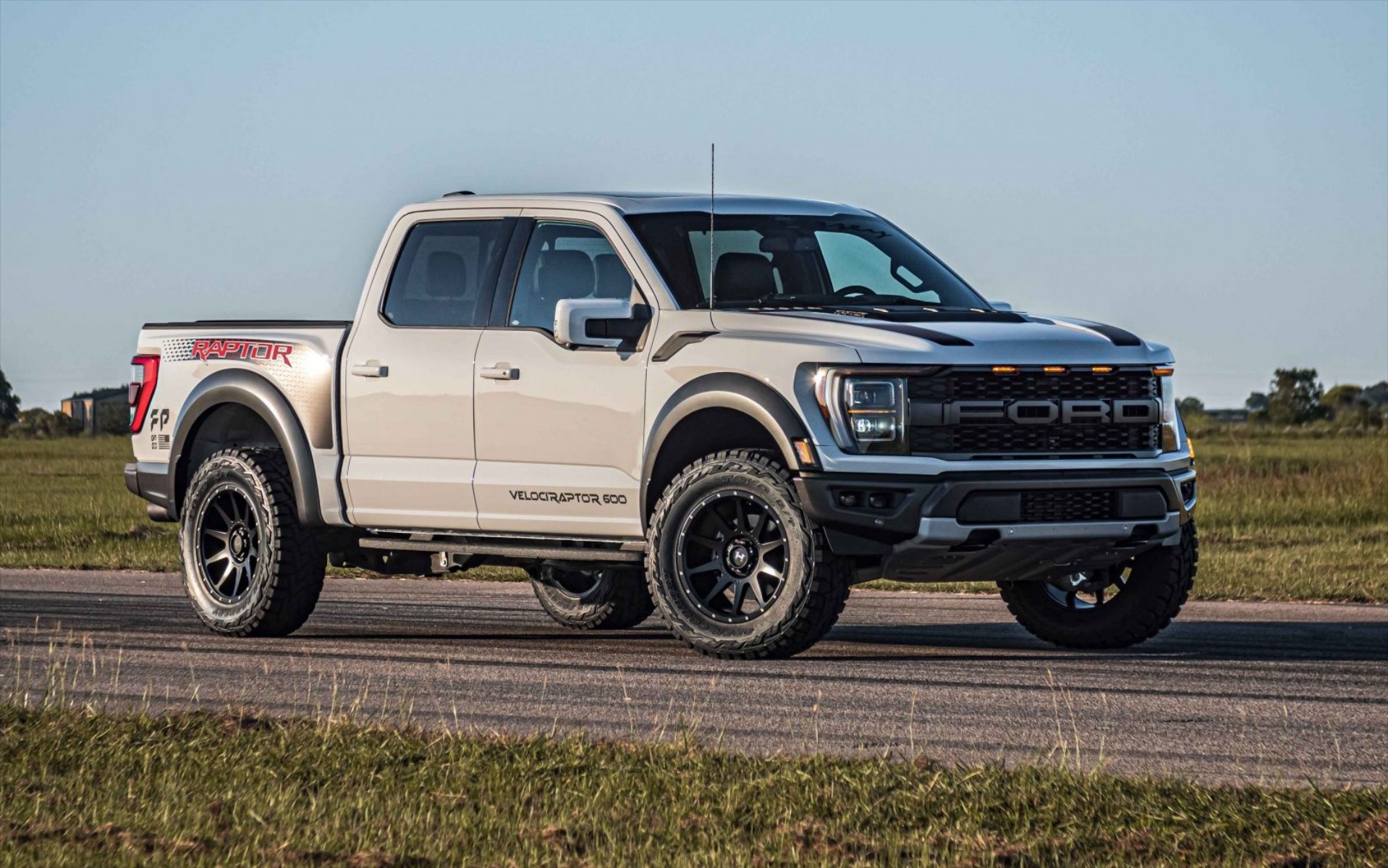 To Ford F-150 Raptor 