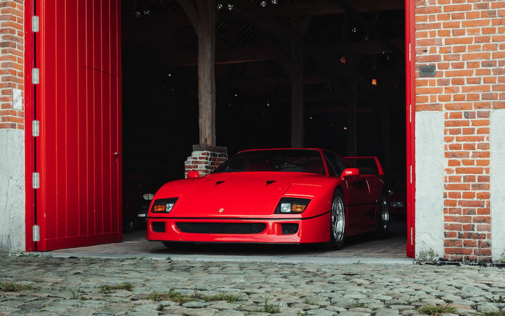 Σε δημοπρασία μία σπάνιας ομορφιάς Ferrari F40