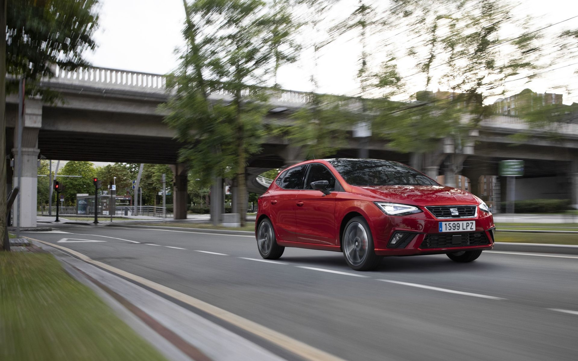 <br />
<b>Notice</b>:  Undefined property: stdClass::$title in <b>/home/www3gocar/public_html/templates/t2024/ice_c/9a1326b63621589c2d0ae49576f7df8a09573c42_0.file.box.featured.tpl.php</b> on line <b>89</b><br />