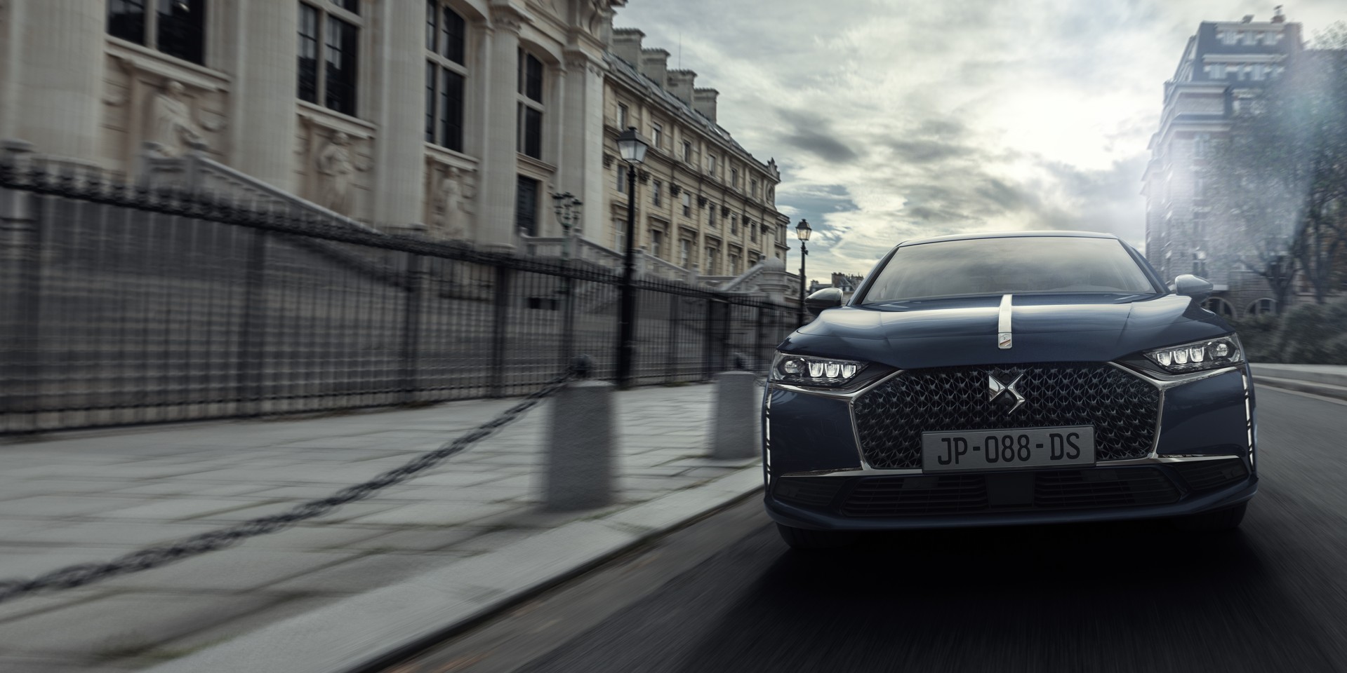 <br />
<b>Notice</b>: Undefined property: stdClass::$title in <b>/home/www3gocar/public_html/templates/t2024/ice_c/9a1326b63621589c2d0ae49576f7df8a09573c42_0.file.box.featured.tpl.php</b> on line <b>89</b><br />