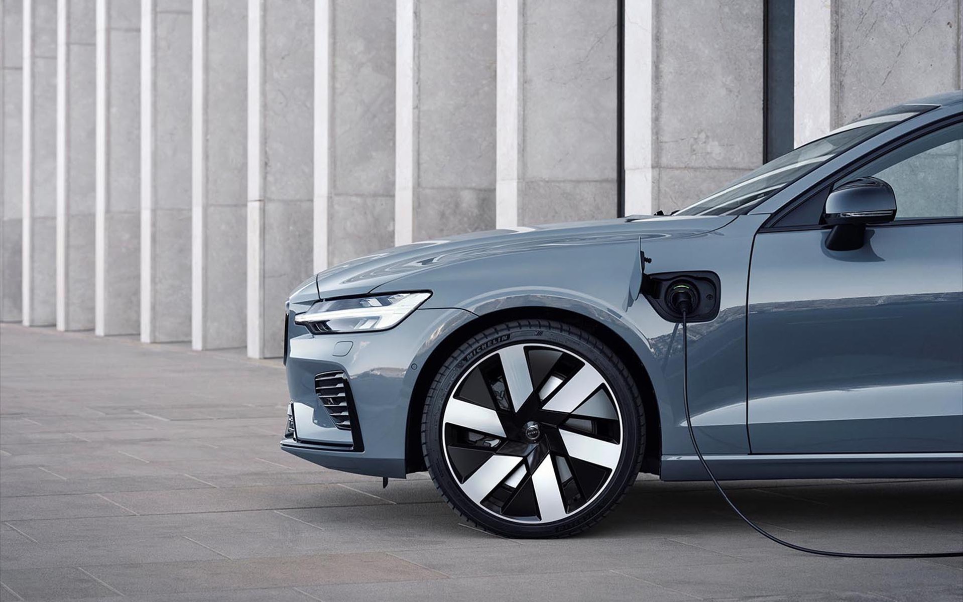 Ποιοι είναι οι πιο καθαροί και ασφαλείς 400+ ίπποι που μπορείς να οδηγήσεις;