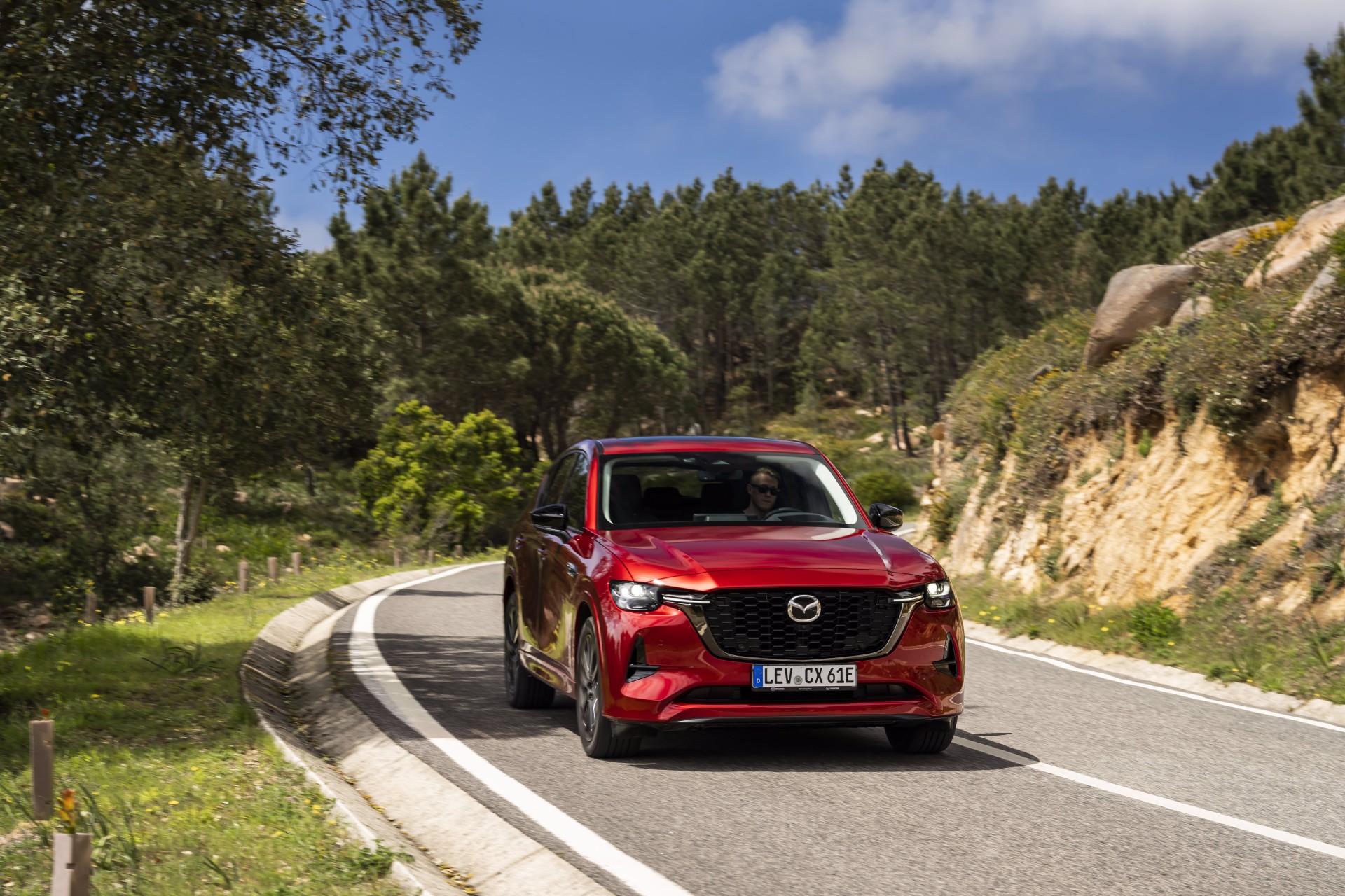 Mazda CX-60: Στην Ελλάδα το plug-in υβριδικό SUV - Τιμές