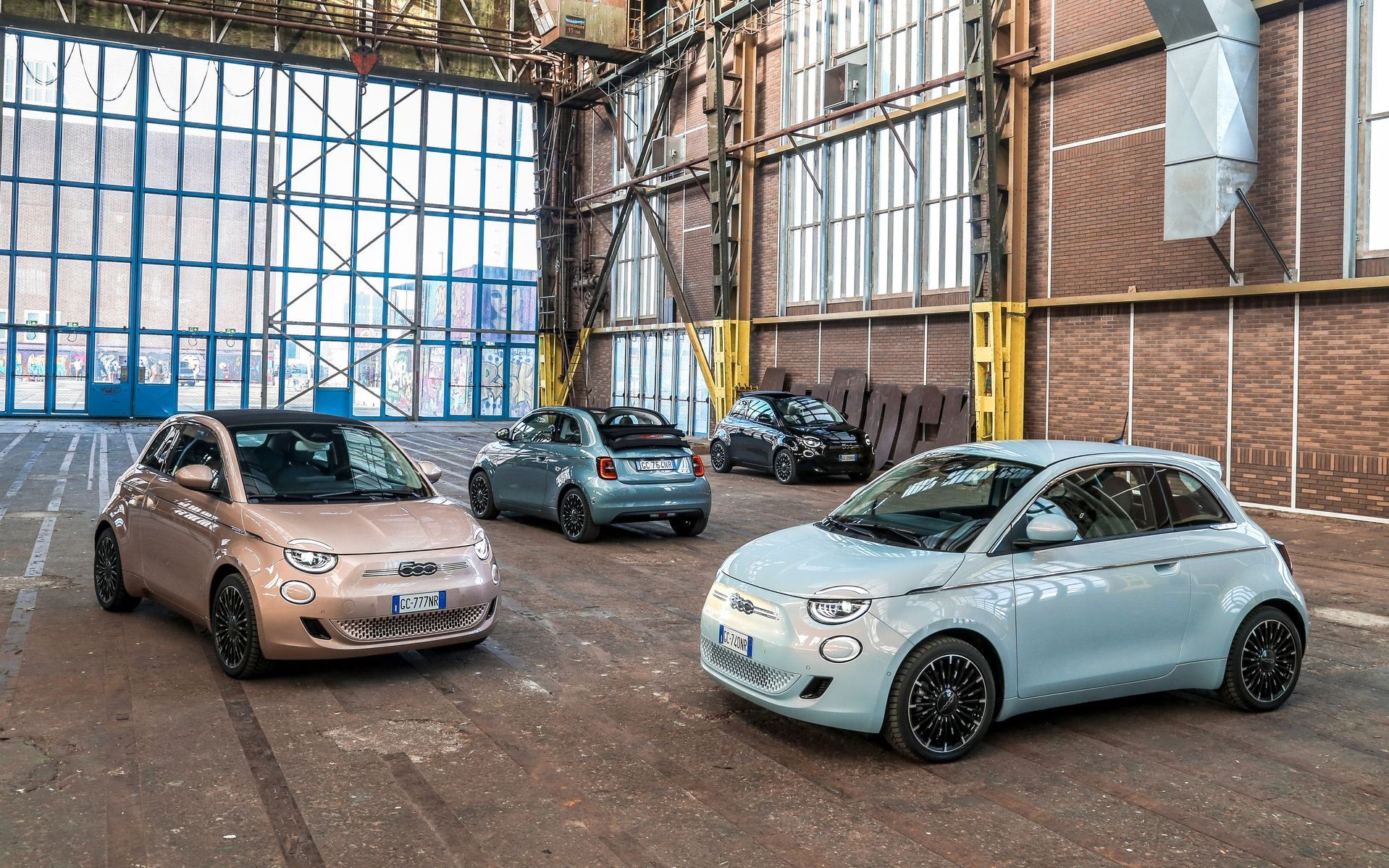 Νέο FIAT 500: Ξεχωριστό στιλ και ηλεκτρική εξατομίκευση